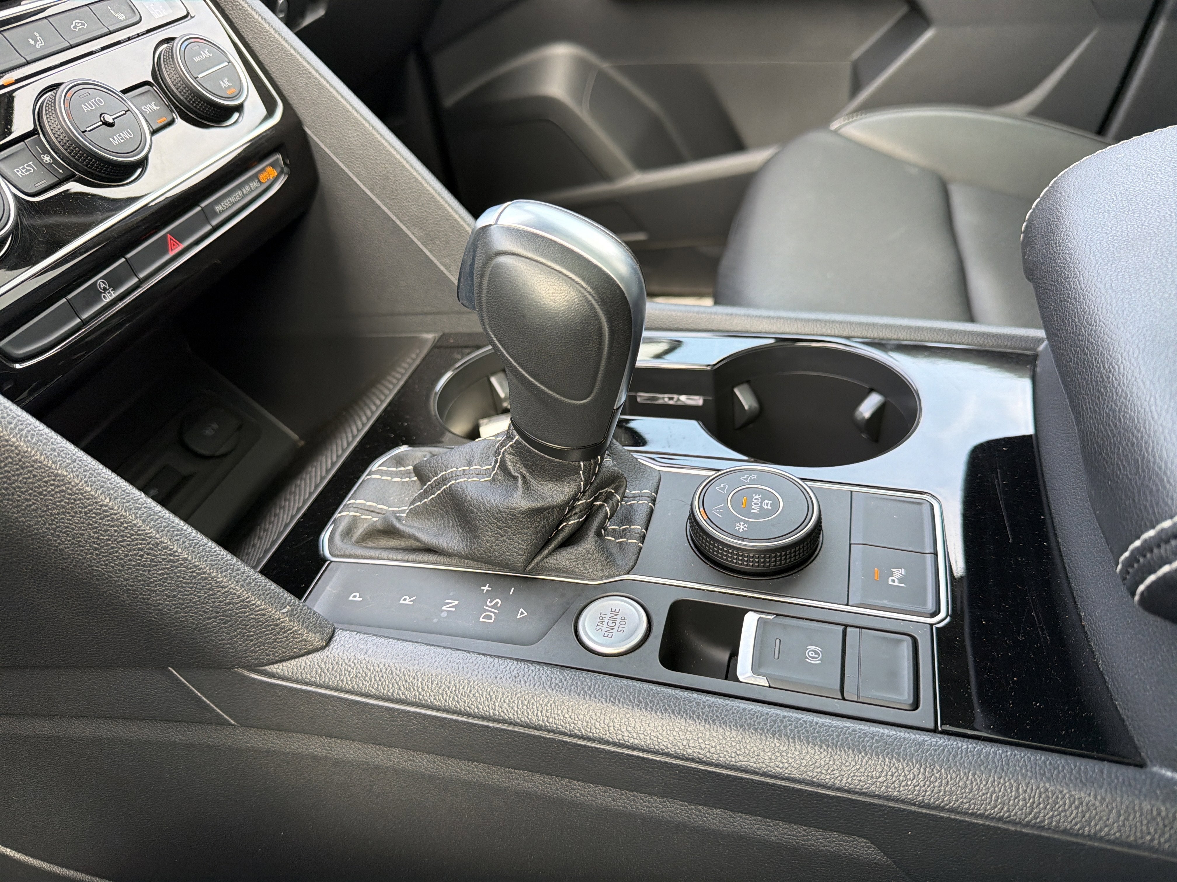2022 Volkswagen Atlas 2.0T SEL