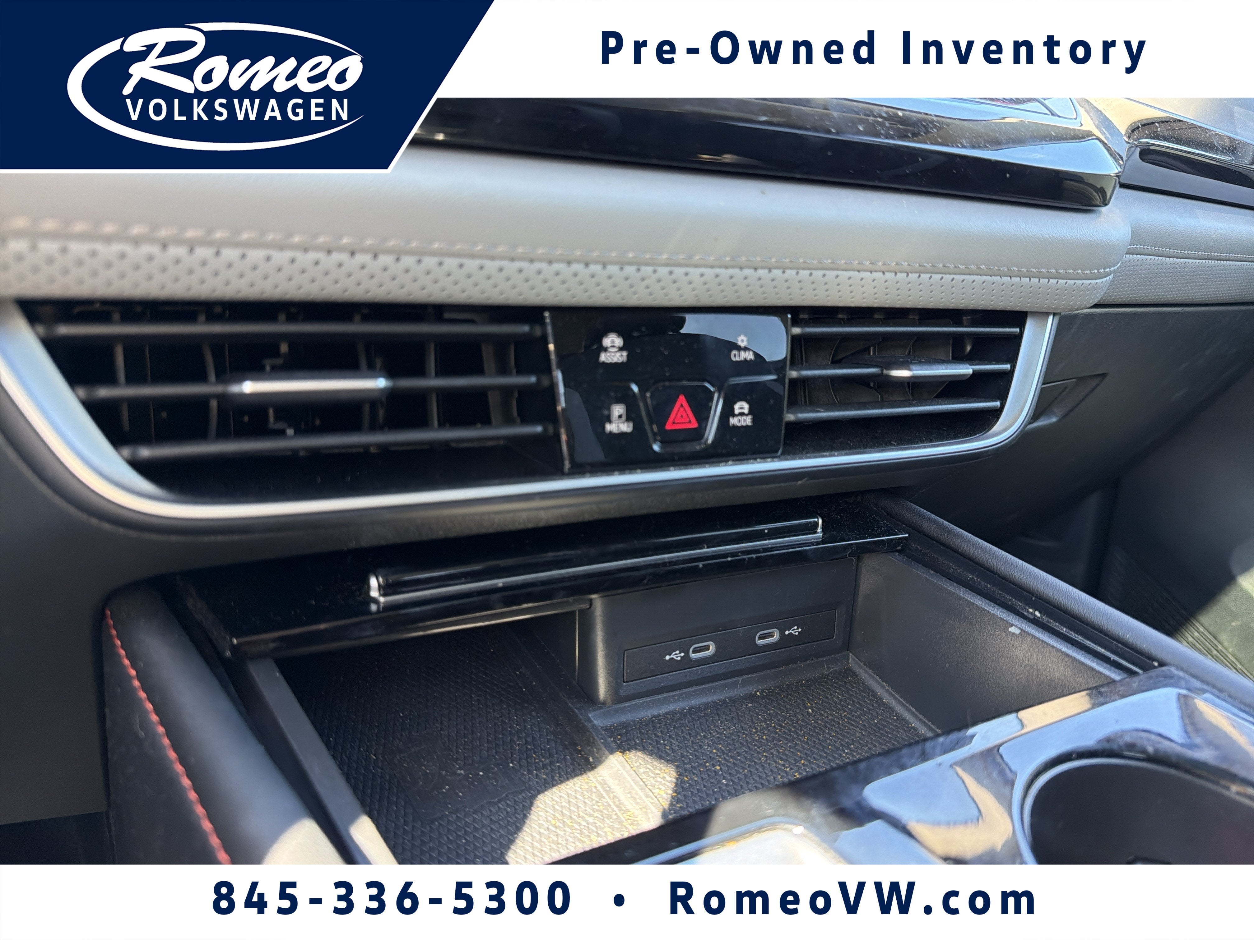 2024 Volkswagen Atlas 2.0T Peak Edition SE w/Technology