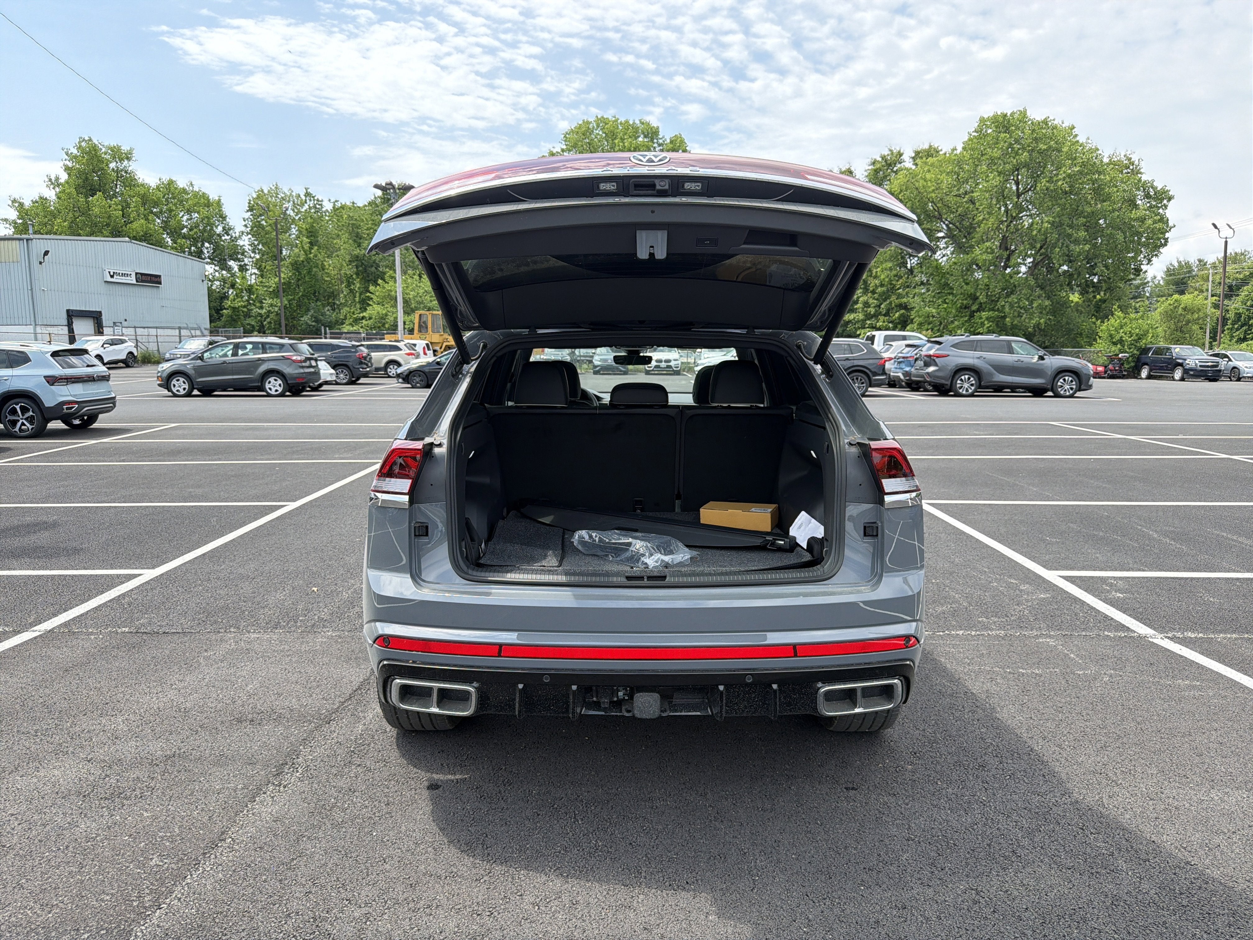 2026 Volkswagen Atlas Cross Sport 2.0T SEL Premium R-Line