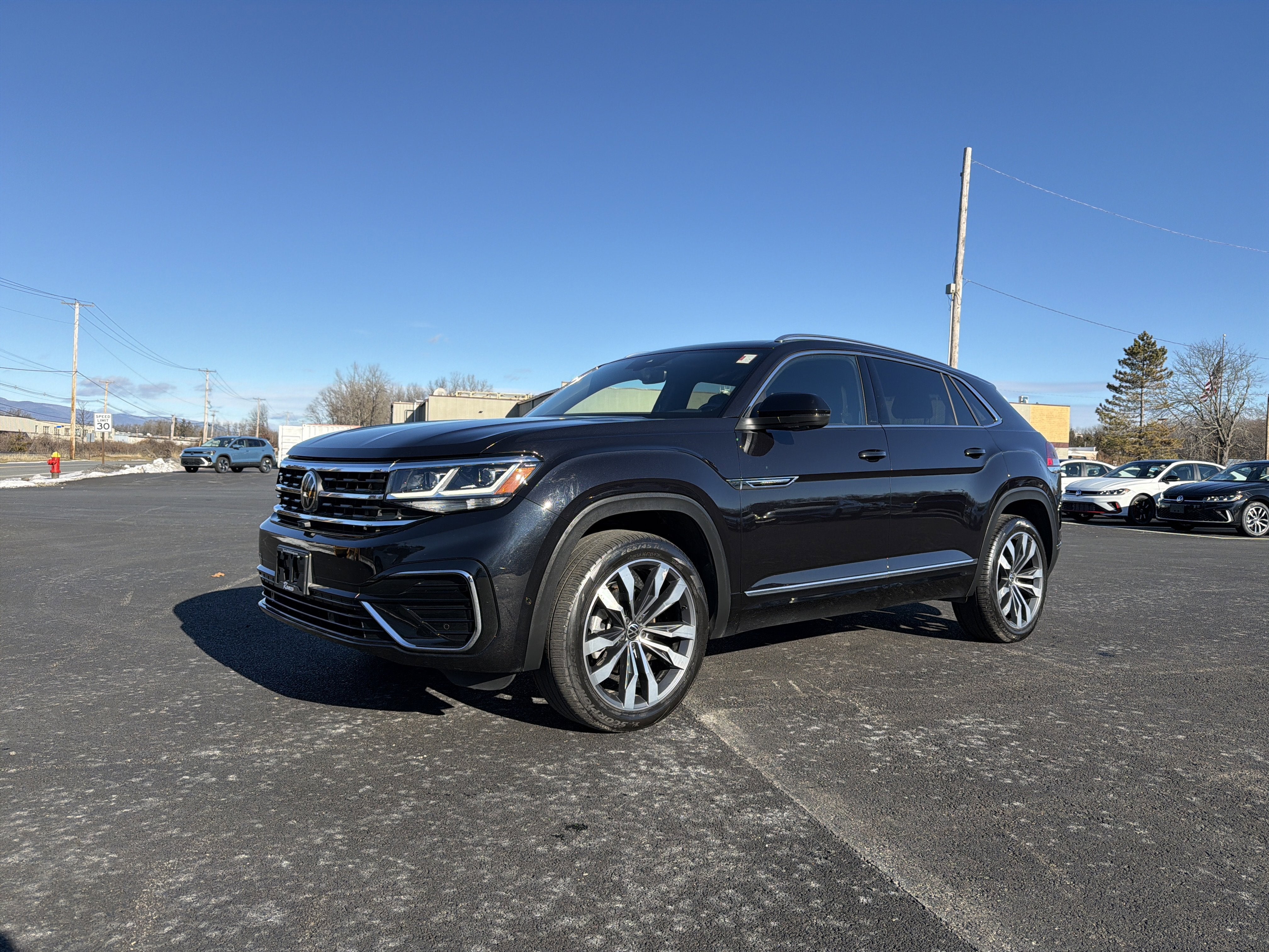 2023 Volkswagen Atlas Cross Sport 3.6L V6 SEL Premium R-Line