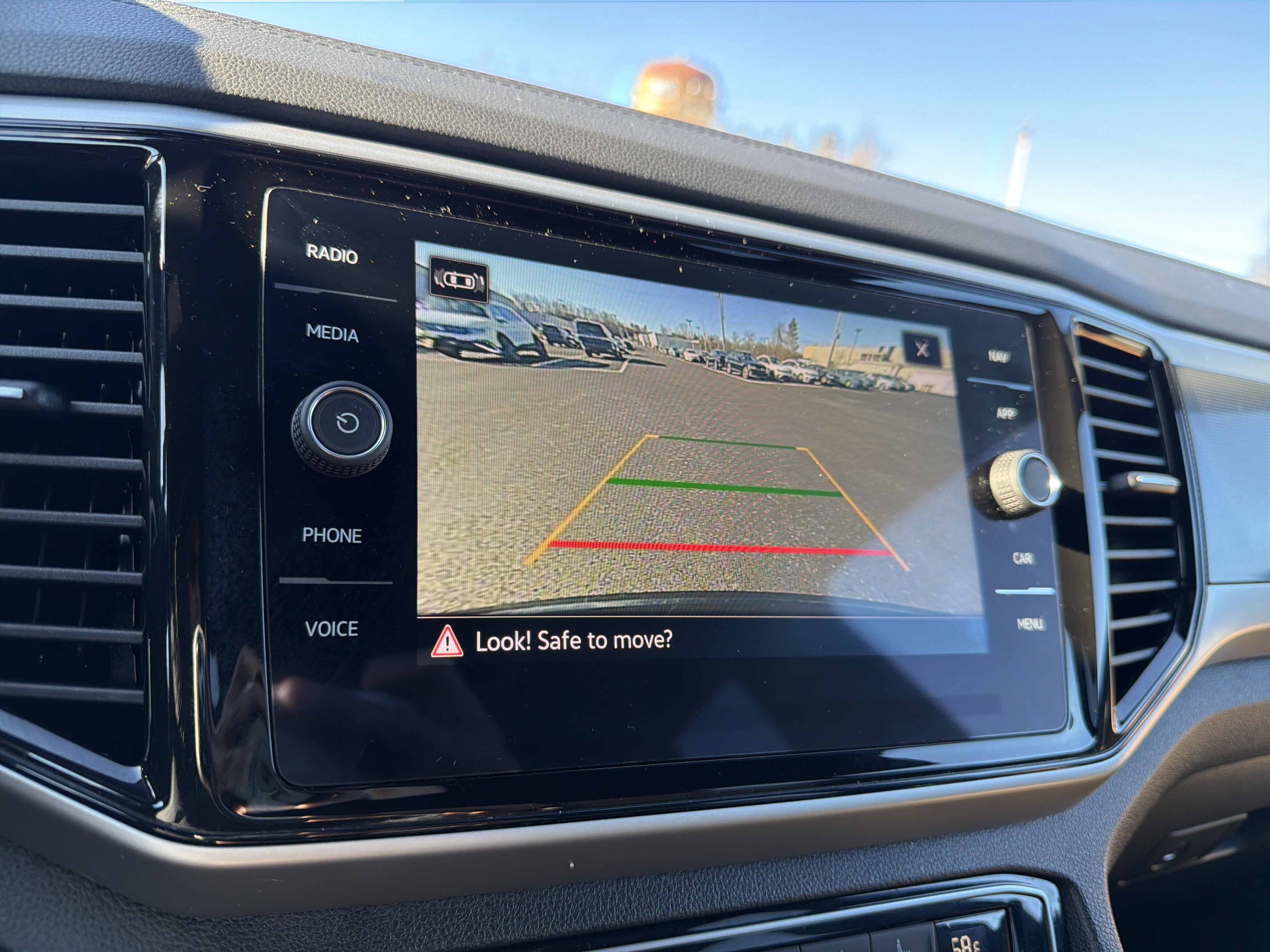 2023 Volkswagen Atlas Cross Sport 3.6L V6 SEL Premium R-Line