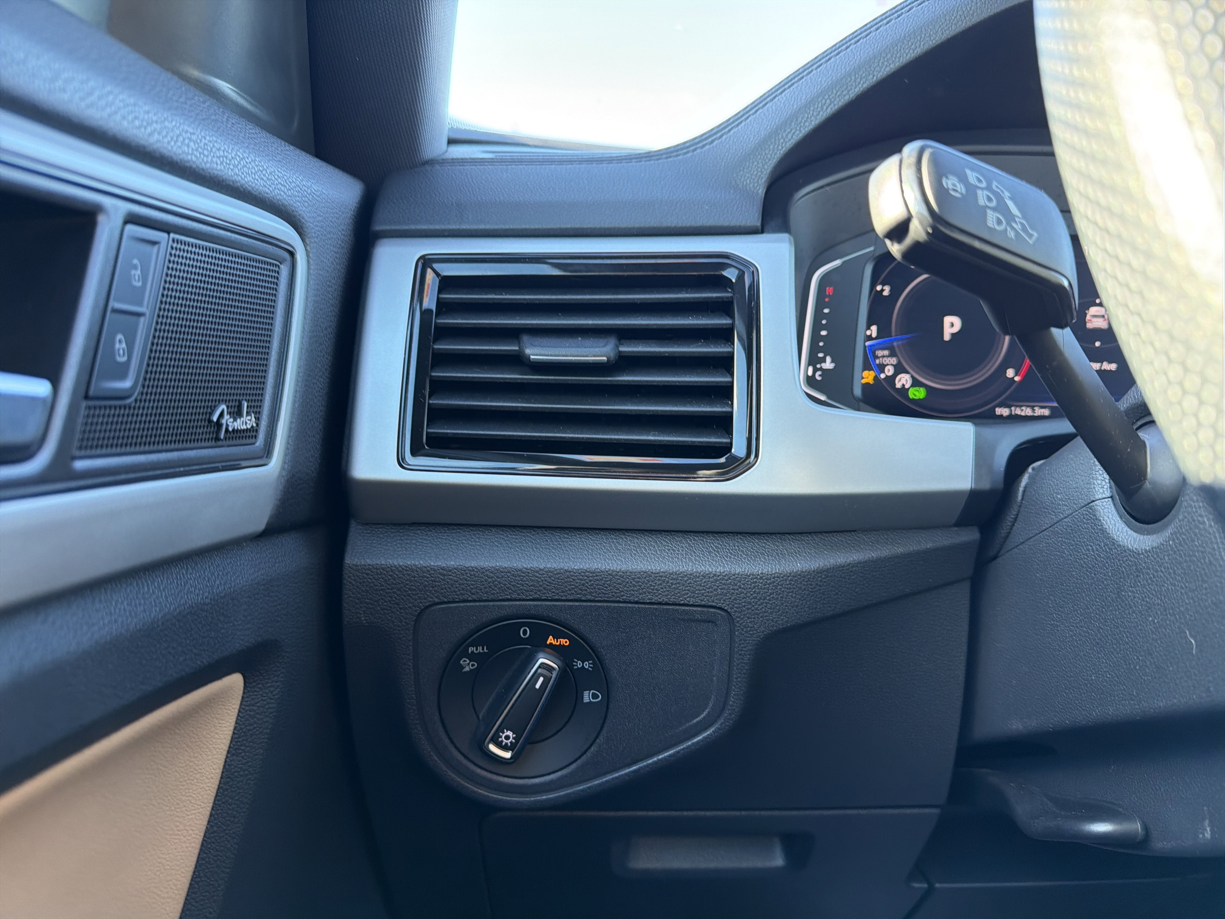 2023 Volkswagen Atlas Cross Sport 3.6L V6 SEL Premium R-Line