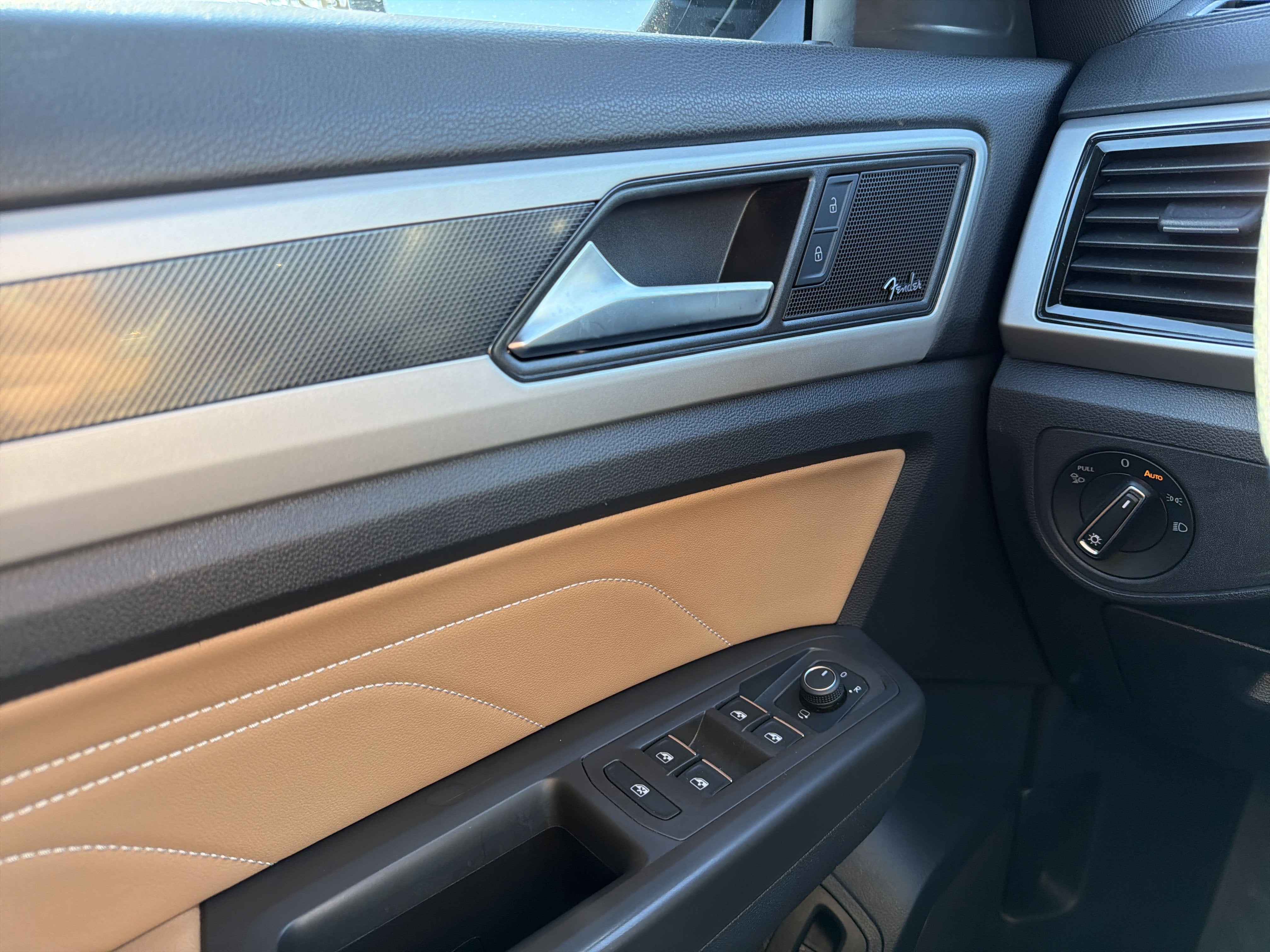 2023 Volkswagen Atlas Cross Sport 3.6L V6 SEL Premium R-Line