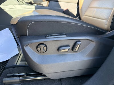 2023 Volkswagen Atlas Cross Sport 3.6L V6 SEL Premium R-Line