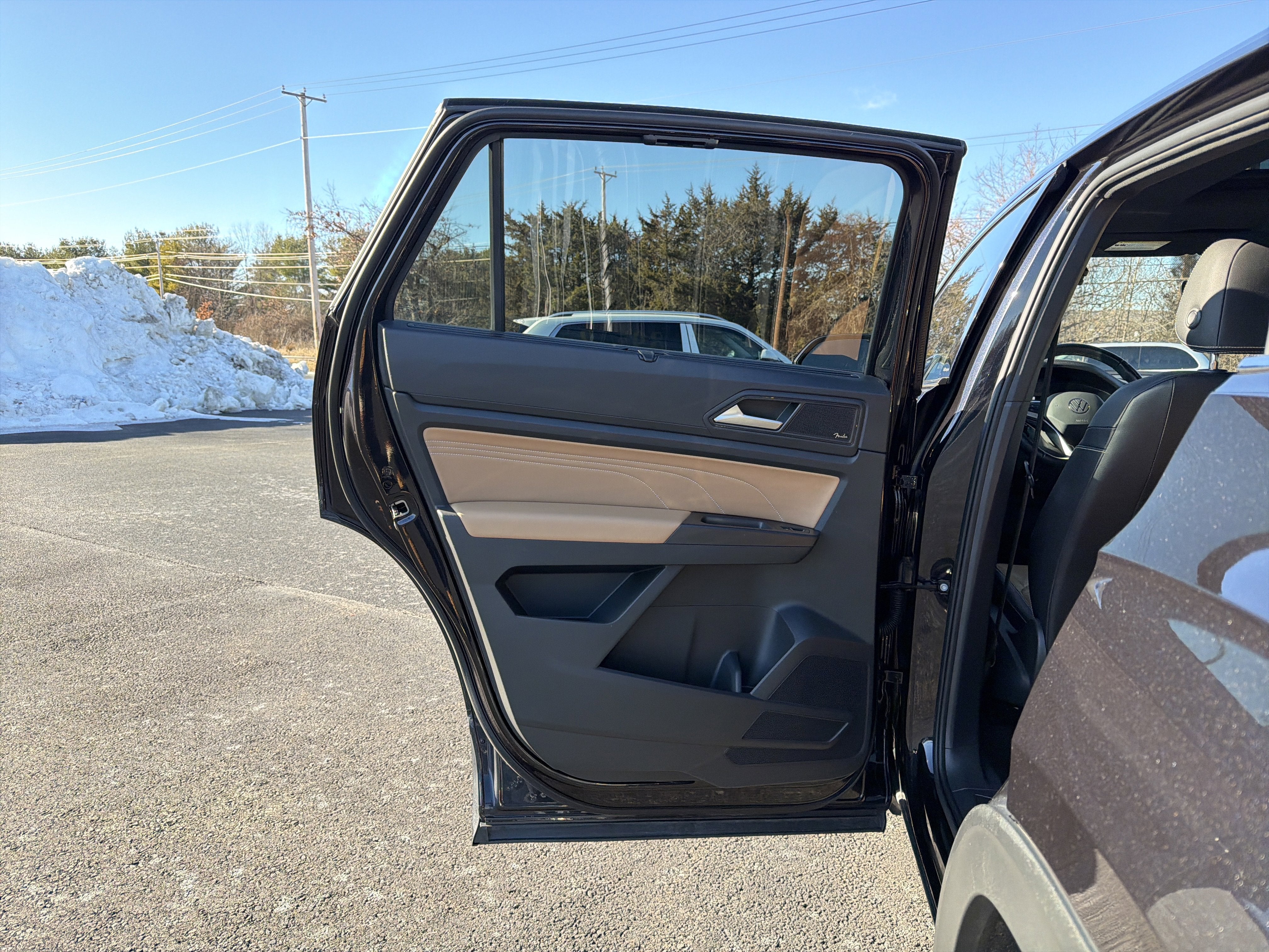 2023 Volkswagen Atlas Cross Sport 3.6L V6 SEL Premium R-Line