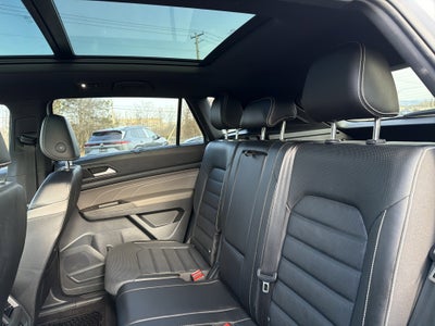 2022 Volkswagen Atlas Cross Sport 3.6L V6 SEL Premium R-Line