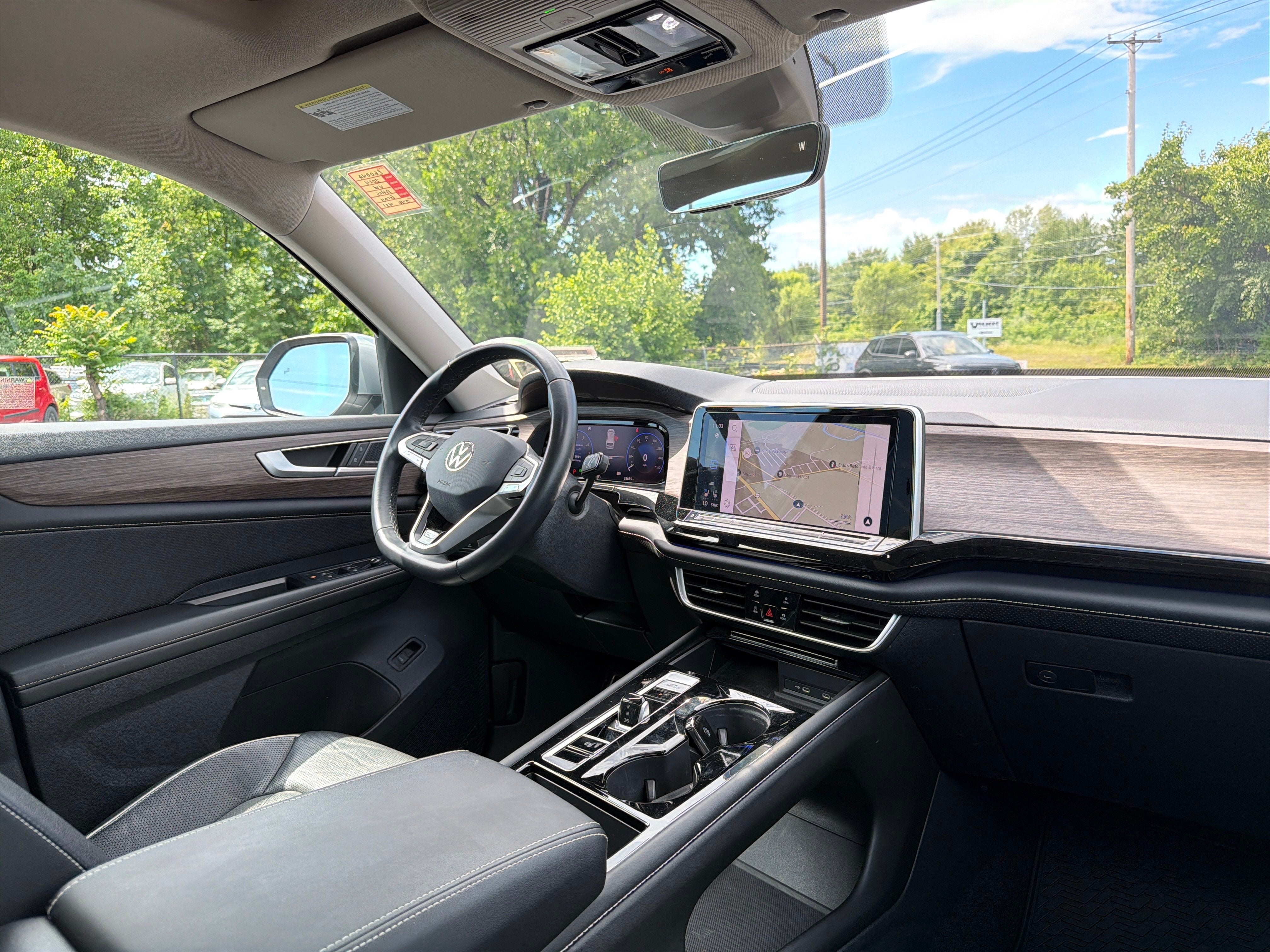 2024 Volkswagen Atlas 2.0T SEL Premium R-Line
