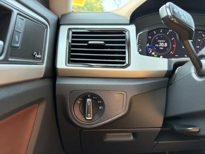 2022 Volkswagen Atlas 3.6L V6 SEL Premium R-Line