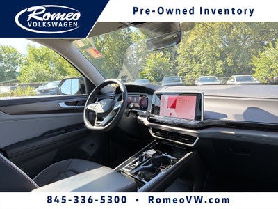 2024 Volkswagen Atlas 2.0T Peak Edition SEL