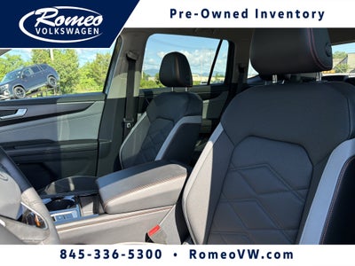 2024 Volkswagen Atlas 2.0T Peak Edition SEL