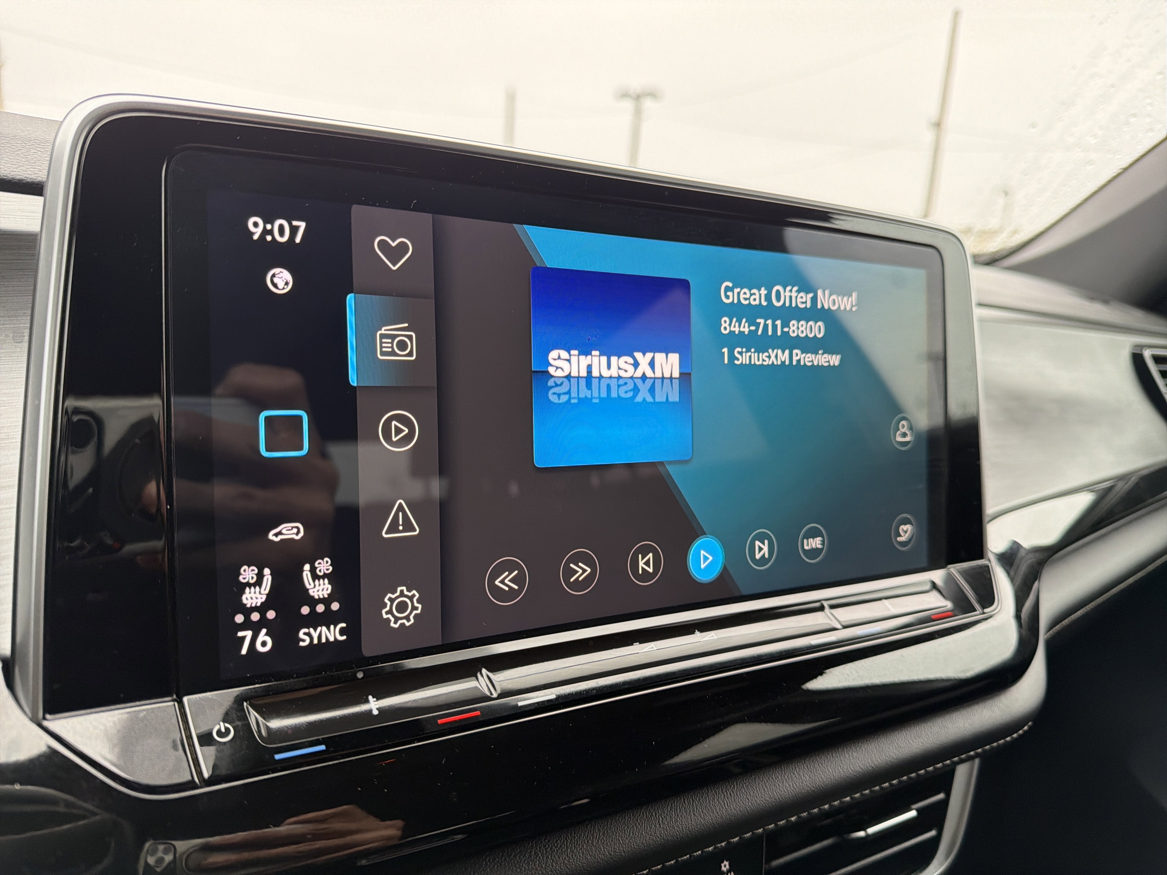 2024 Volkswagen Atlas Cross Sport 2.0T SE w/Technology