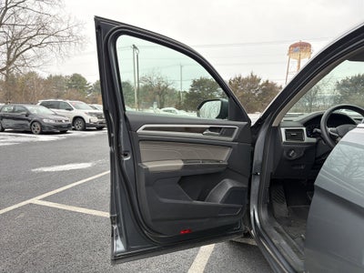 2022 Volkswagen Atlas 2.0T SE w/Technology