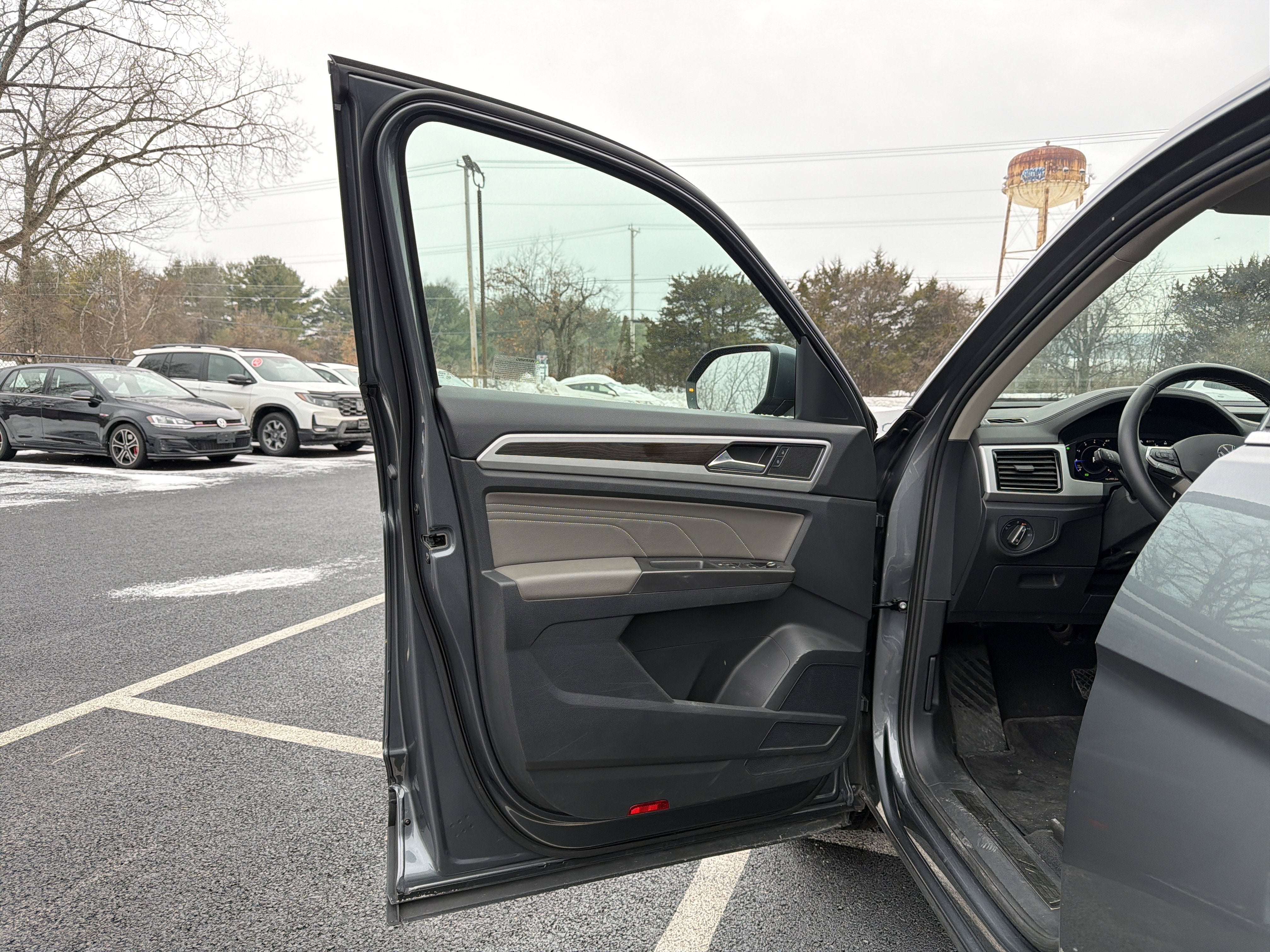 2022 Volkswagen Atlas 2.0T SE w/Technology