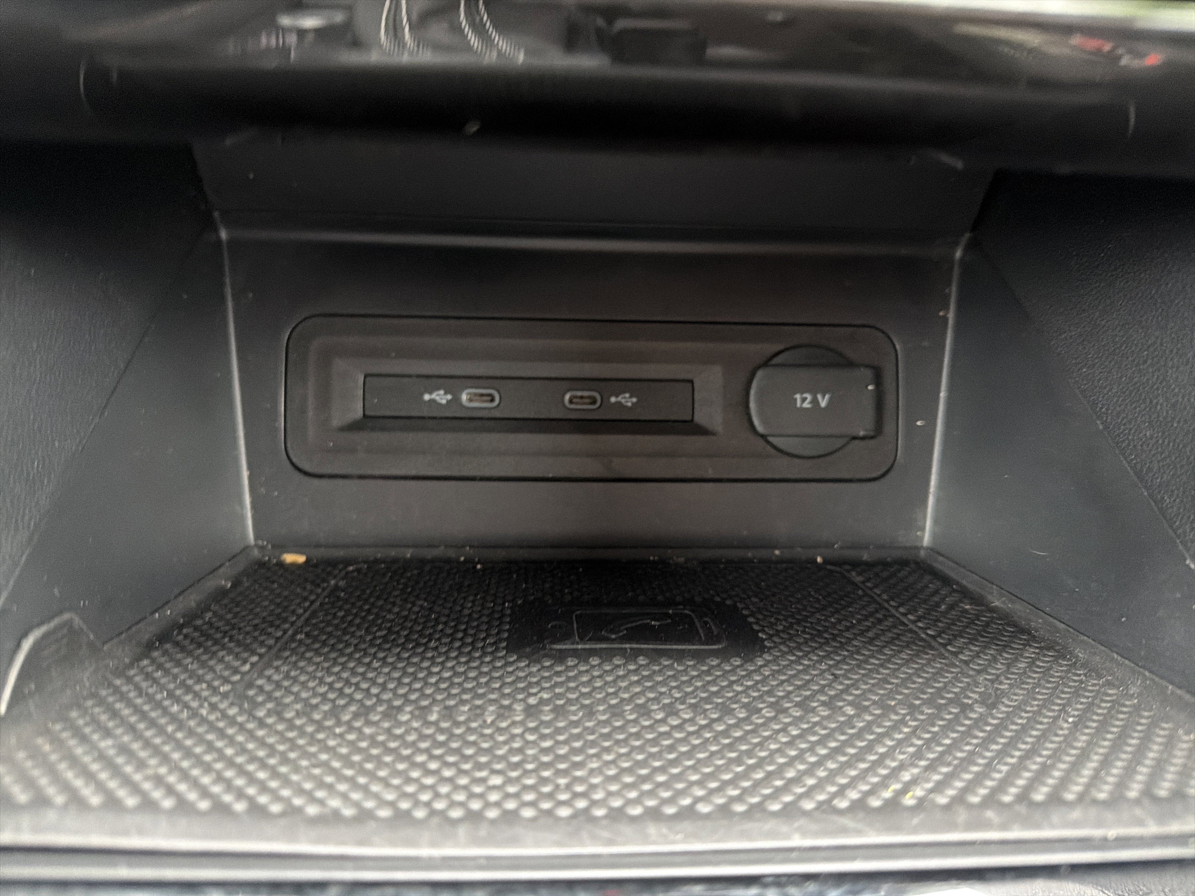 2022 Volkswagen Atlas 2.0T SE w/Technology