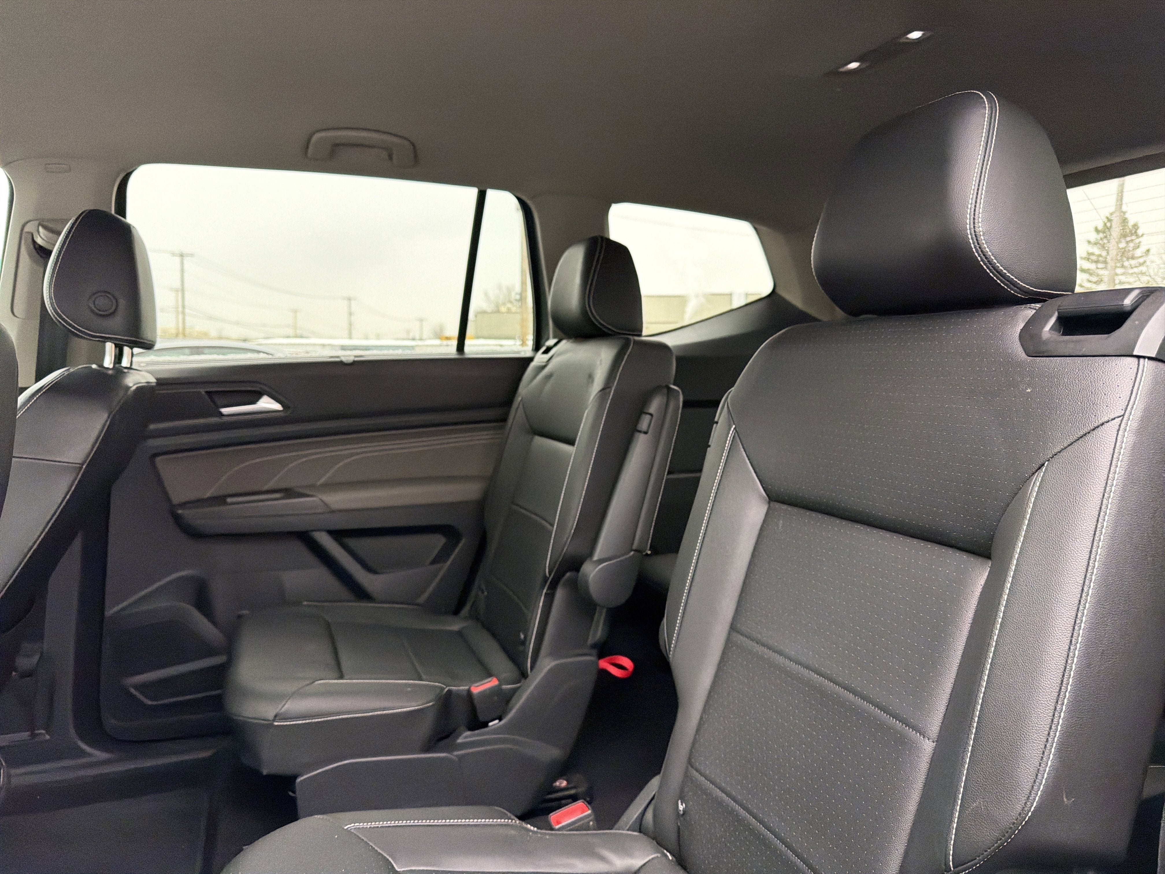 2022 Volkswagen Atlas 2.0T SE w/Technology