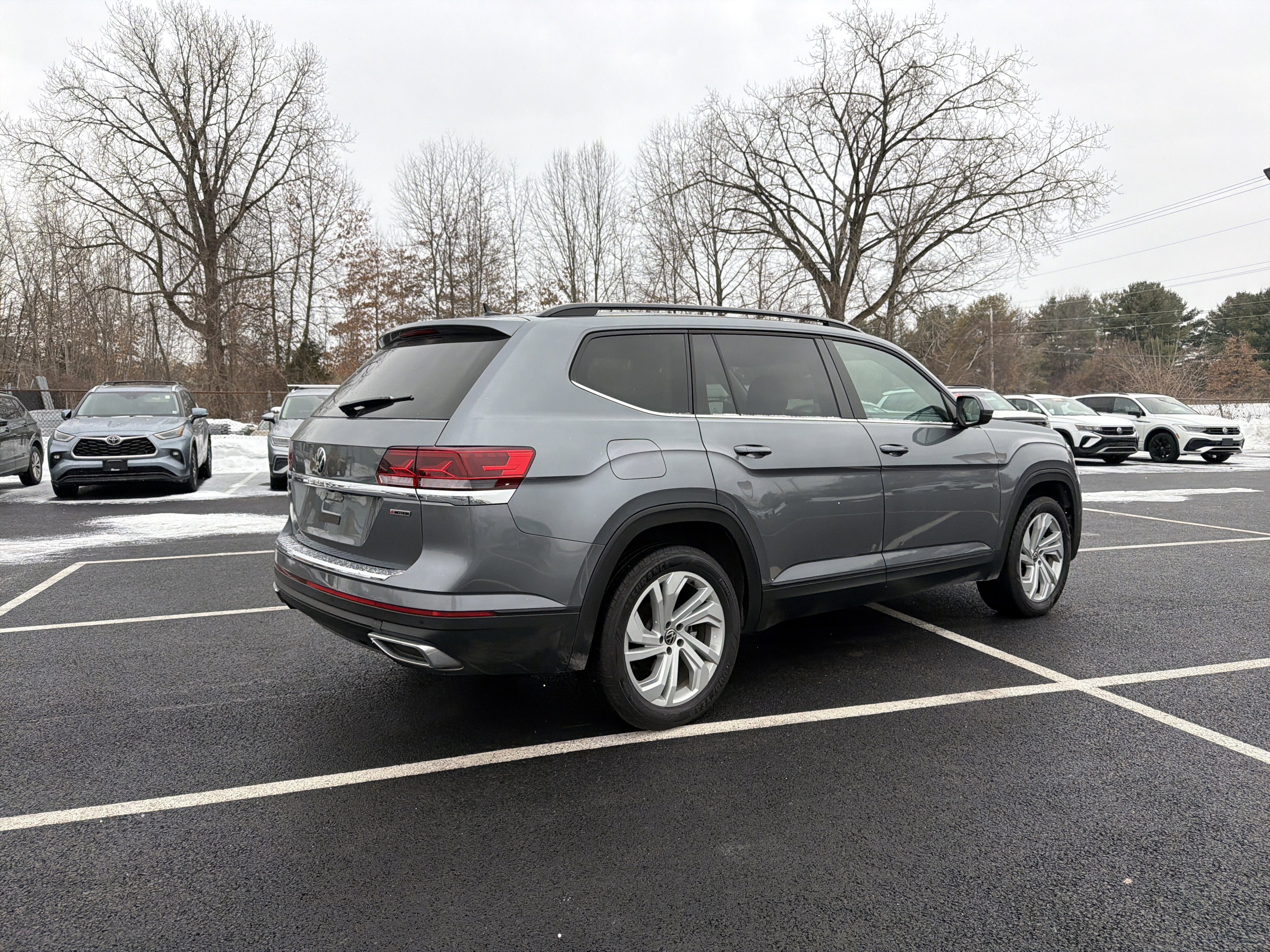 2022 Volkswagen Atlas 2.0T SE w/Technology