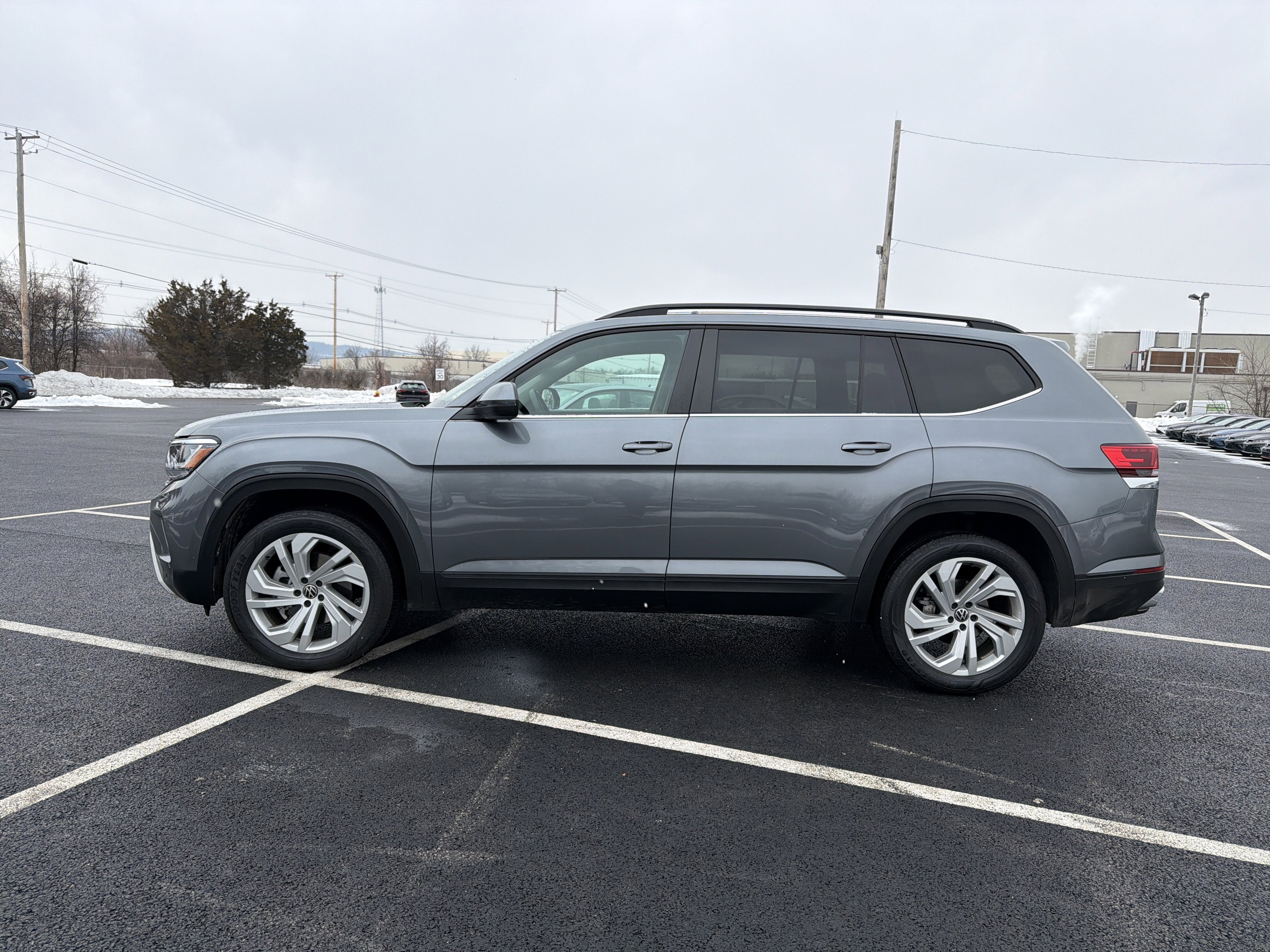 2022 Volkswagen Atlas 2.0T SE w/Technology
