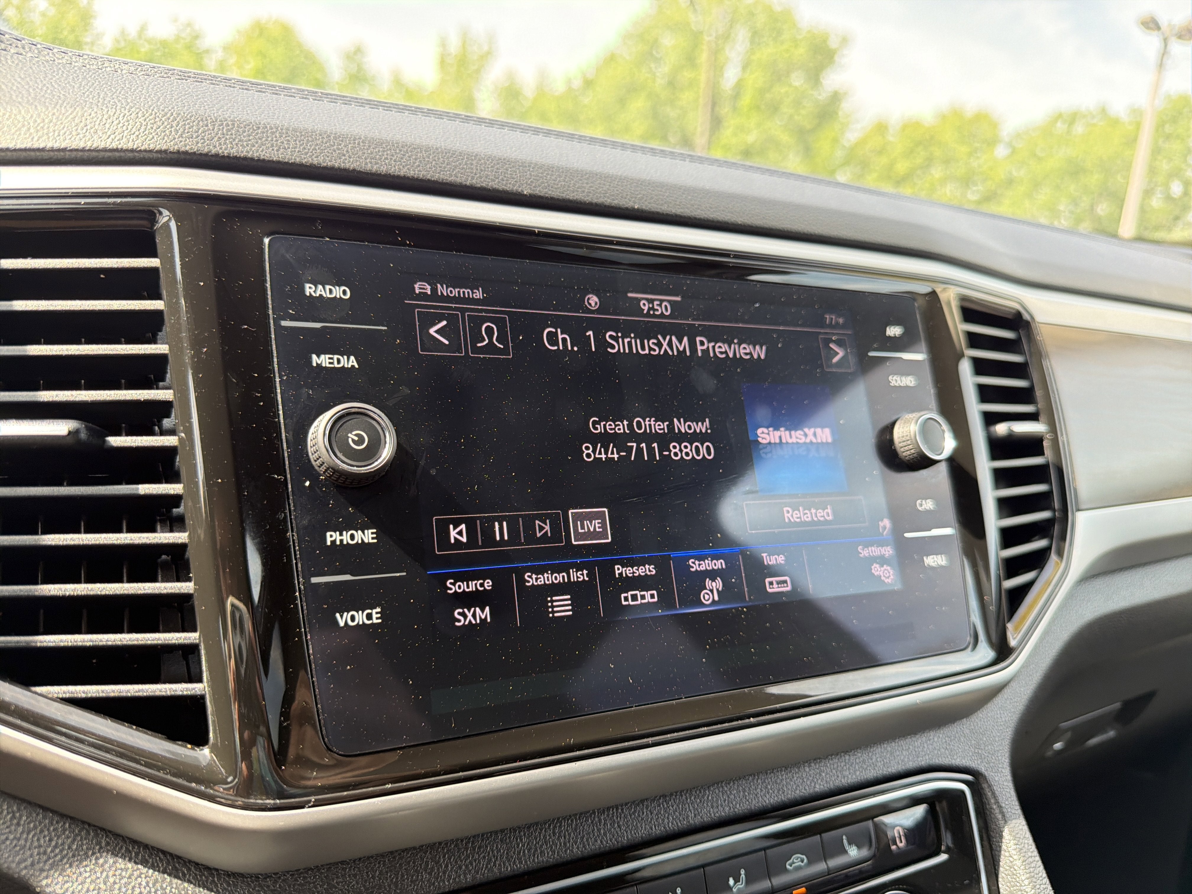 2023 Volkswagen Atlas 2.0T SE w/Technology