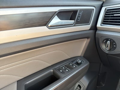 2023 Volkswagen Atlas 2.0T SE w/Technology