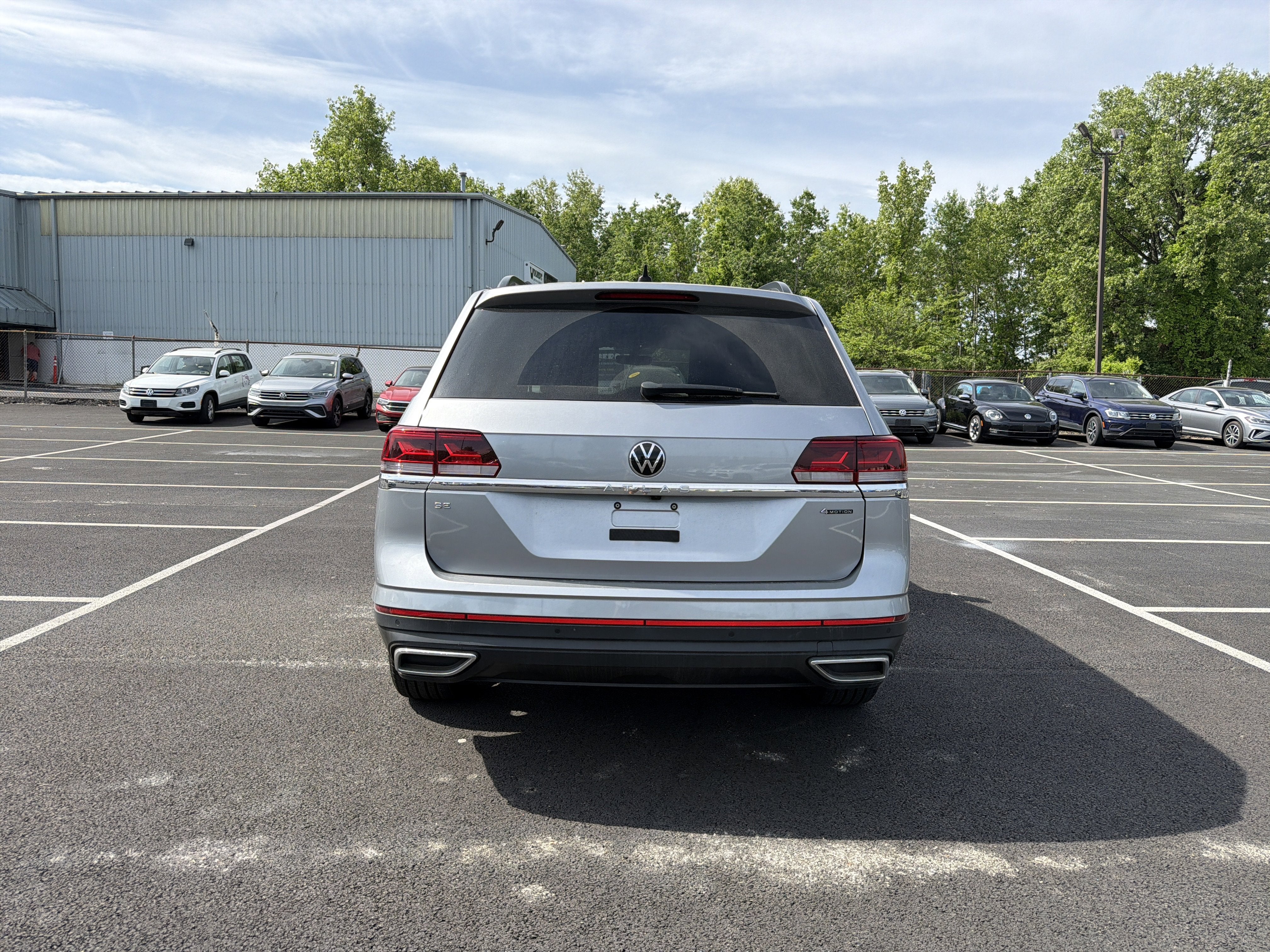2023 Volkswagen Atlas 2.0T SE w/Technology