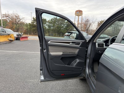 2023 Volkswagen Atlas 2.0T SE w/Technology