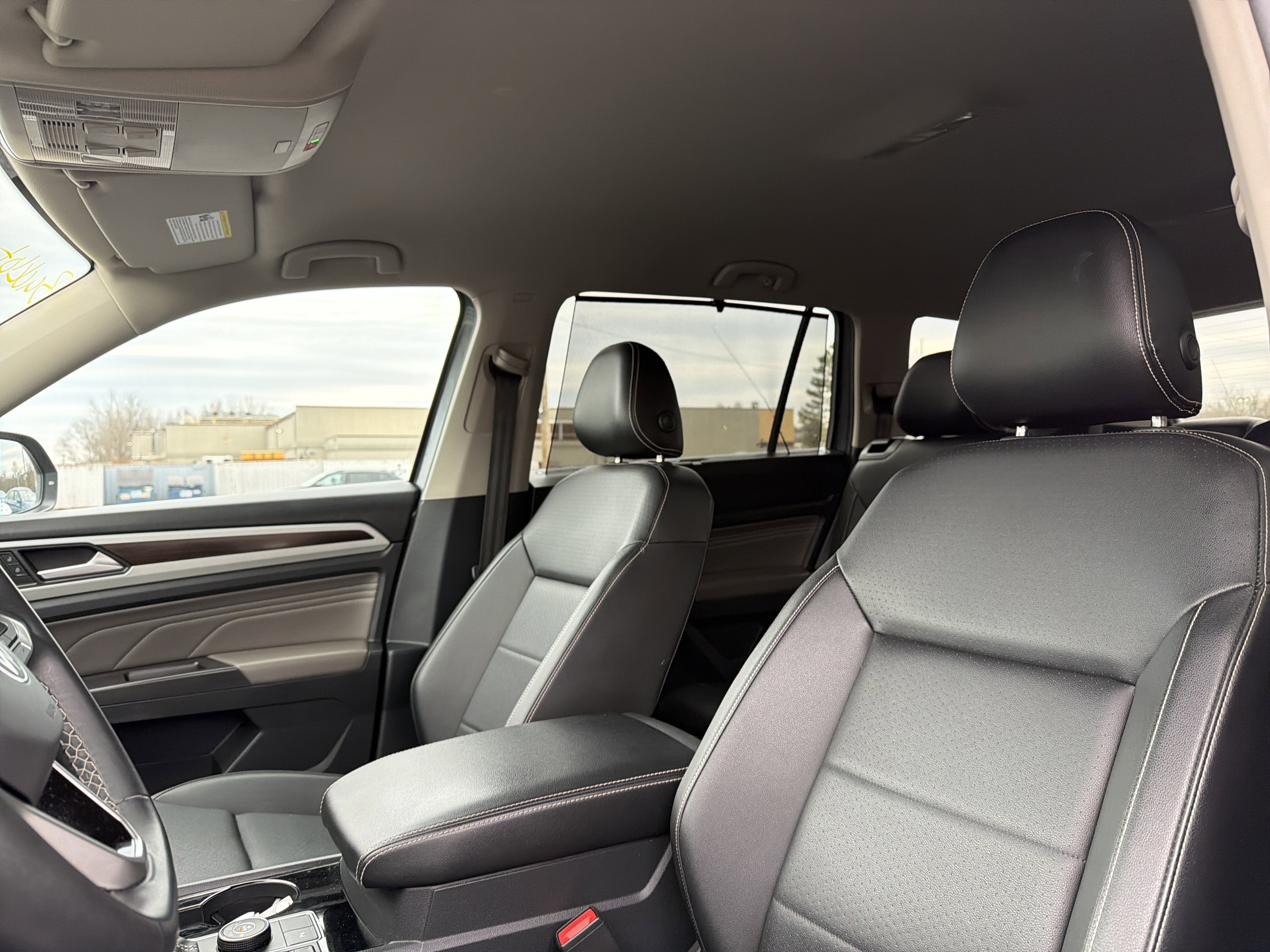 2023 Volkswagen Atlas 2.0T SE w/Technology