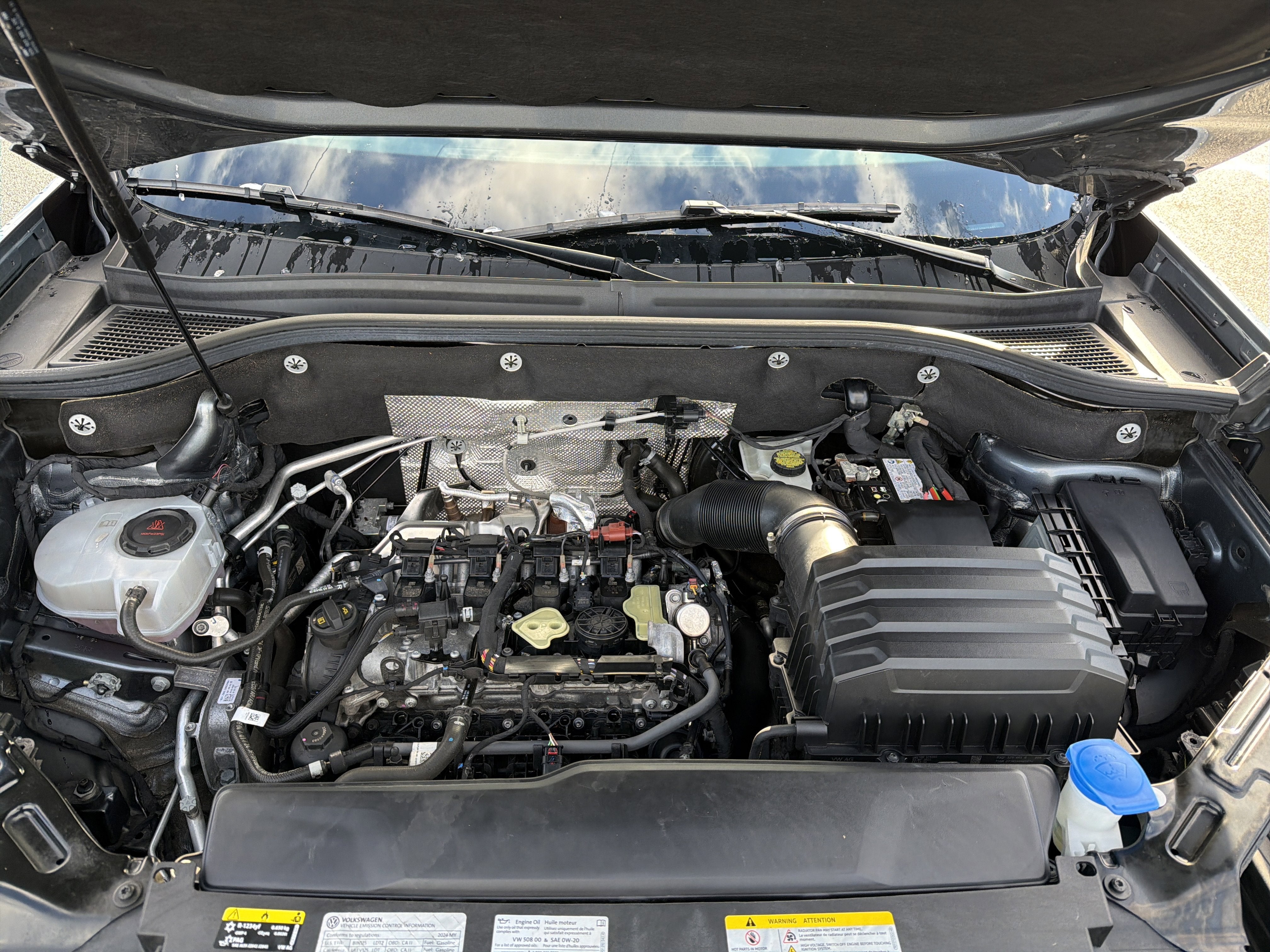 2024 Volkswagen Atlas 2.0T SE w/Technology