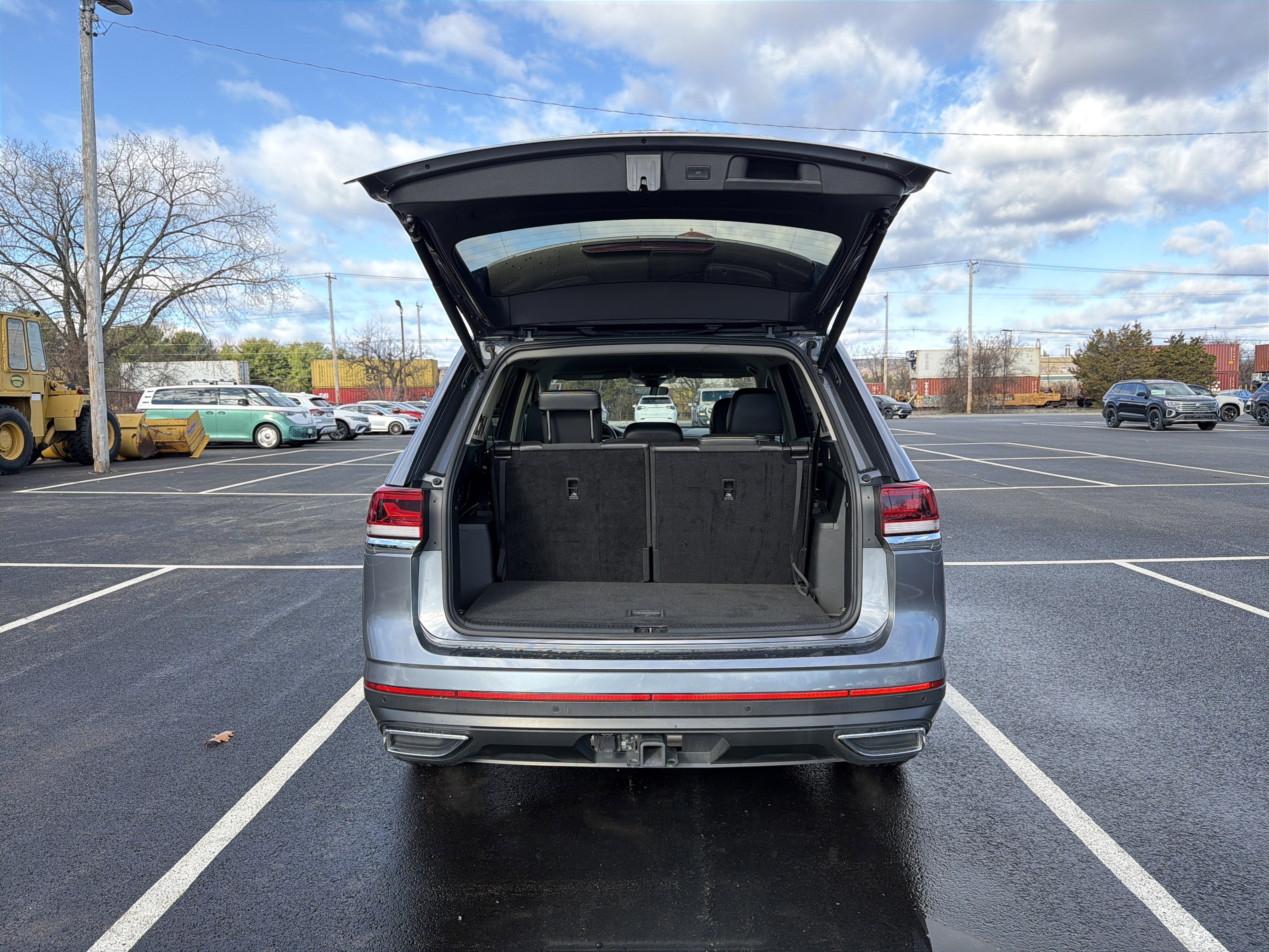 2024 Volkswagen Atlas 2.0T SE w/Technology