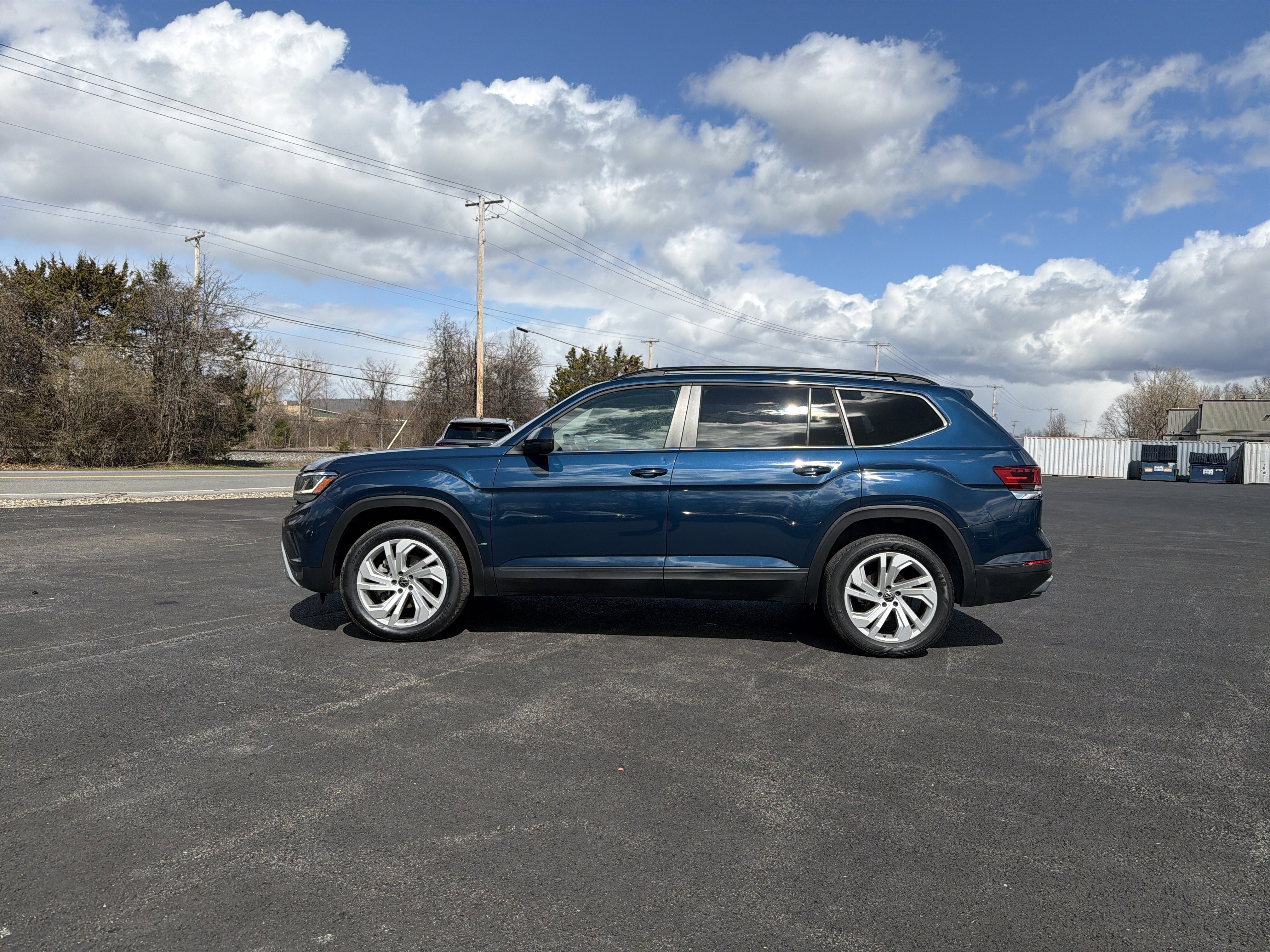 2023 Volkswagen Atlas 3.6L V6 SE w/Technology