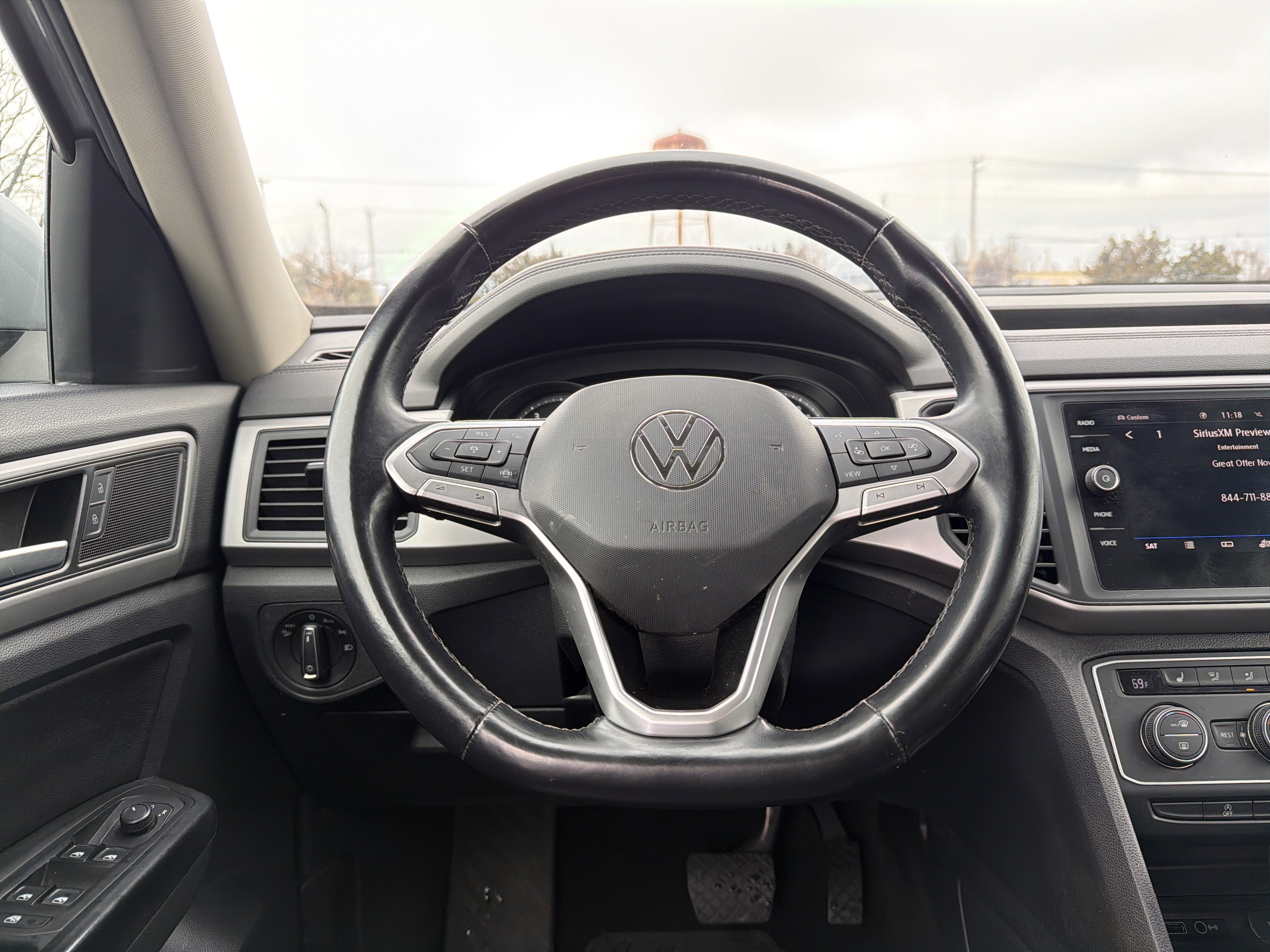 2021 Volkswagen Atlas 3.6L V6 SE w/Technology