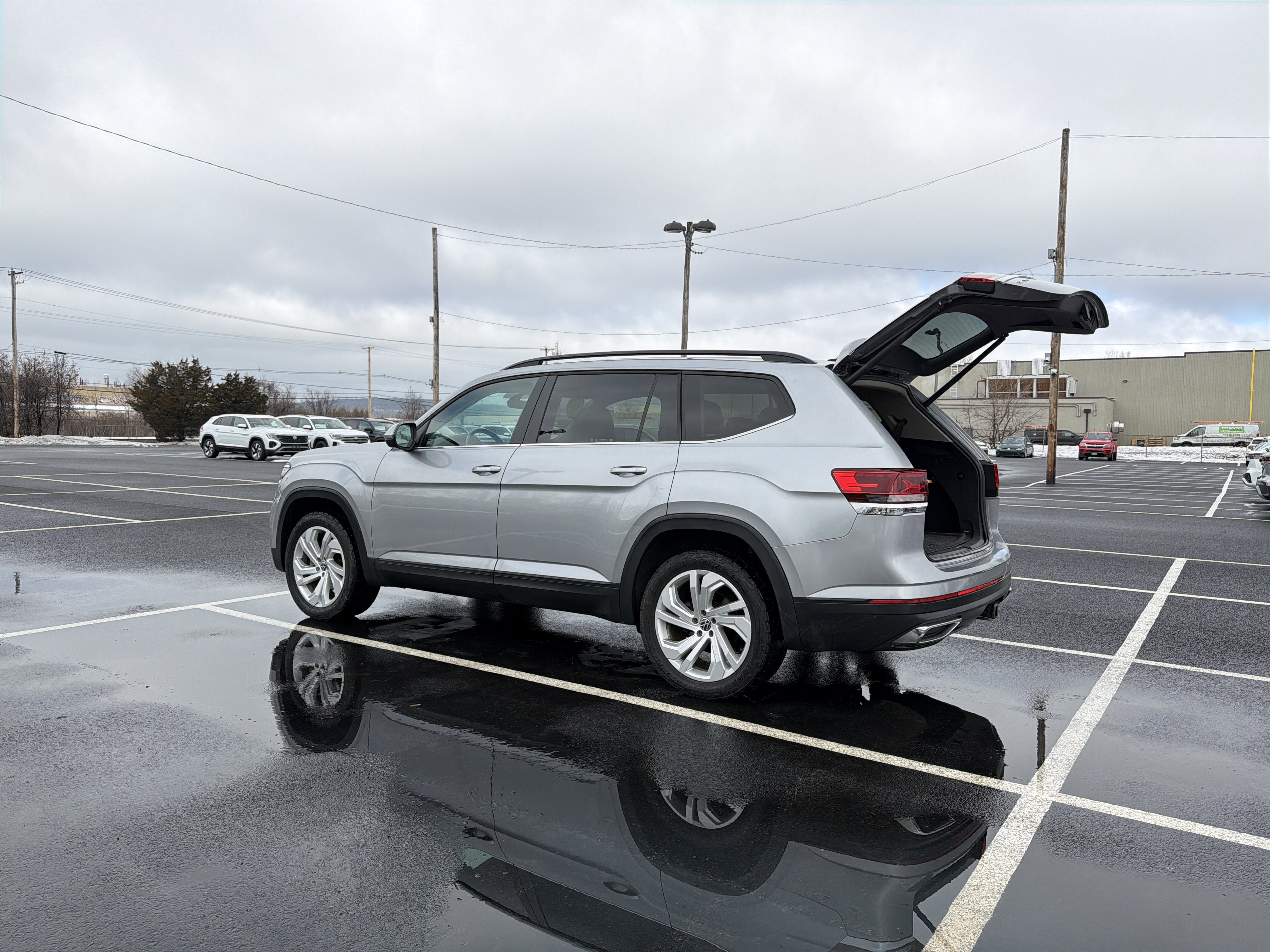 2021 Volkswagen Atlas 3.6L V6 SE w/Technology
