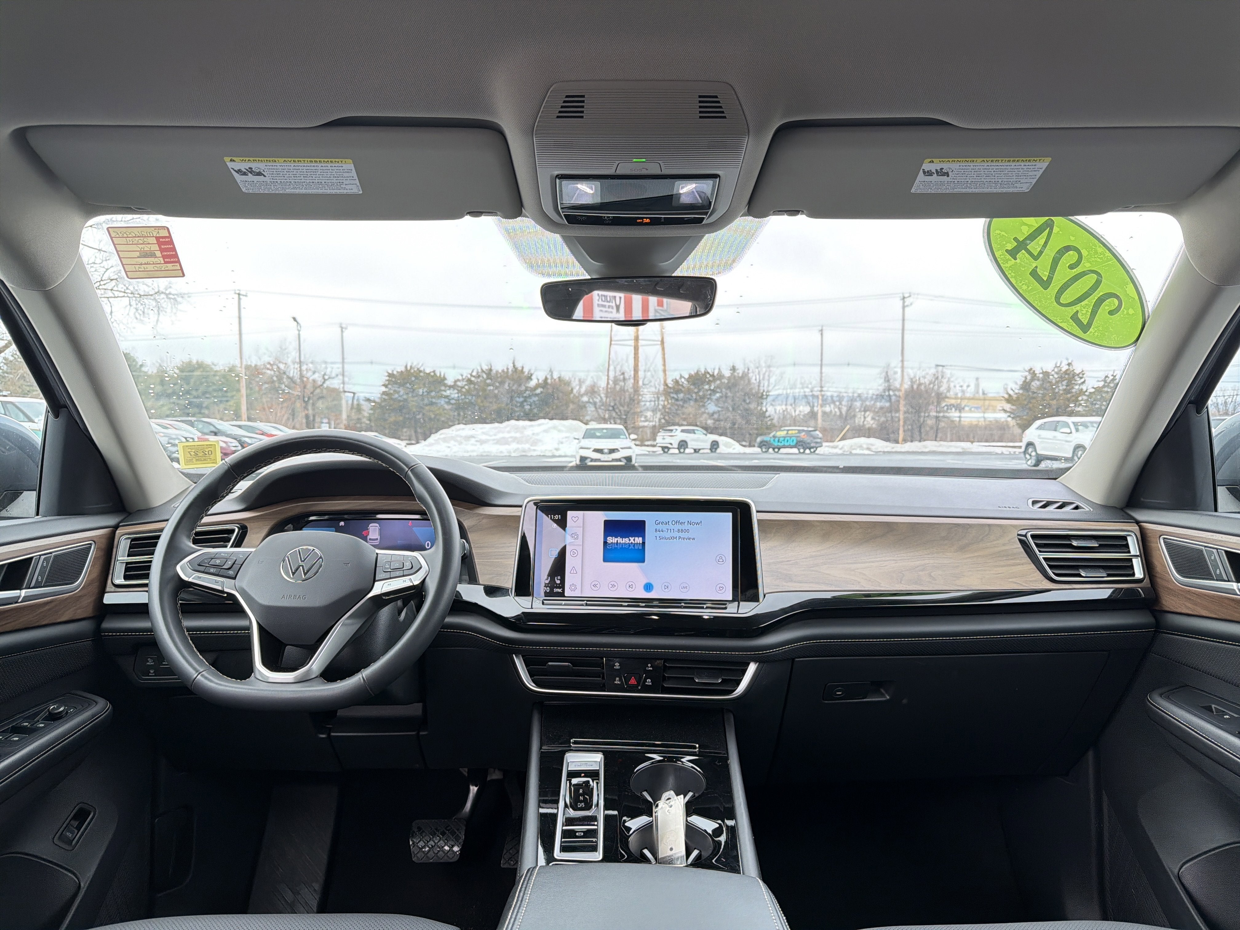 2024 Volkswagen Atlas 2.0T SE w/Technology