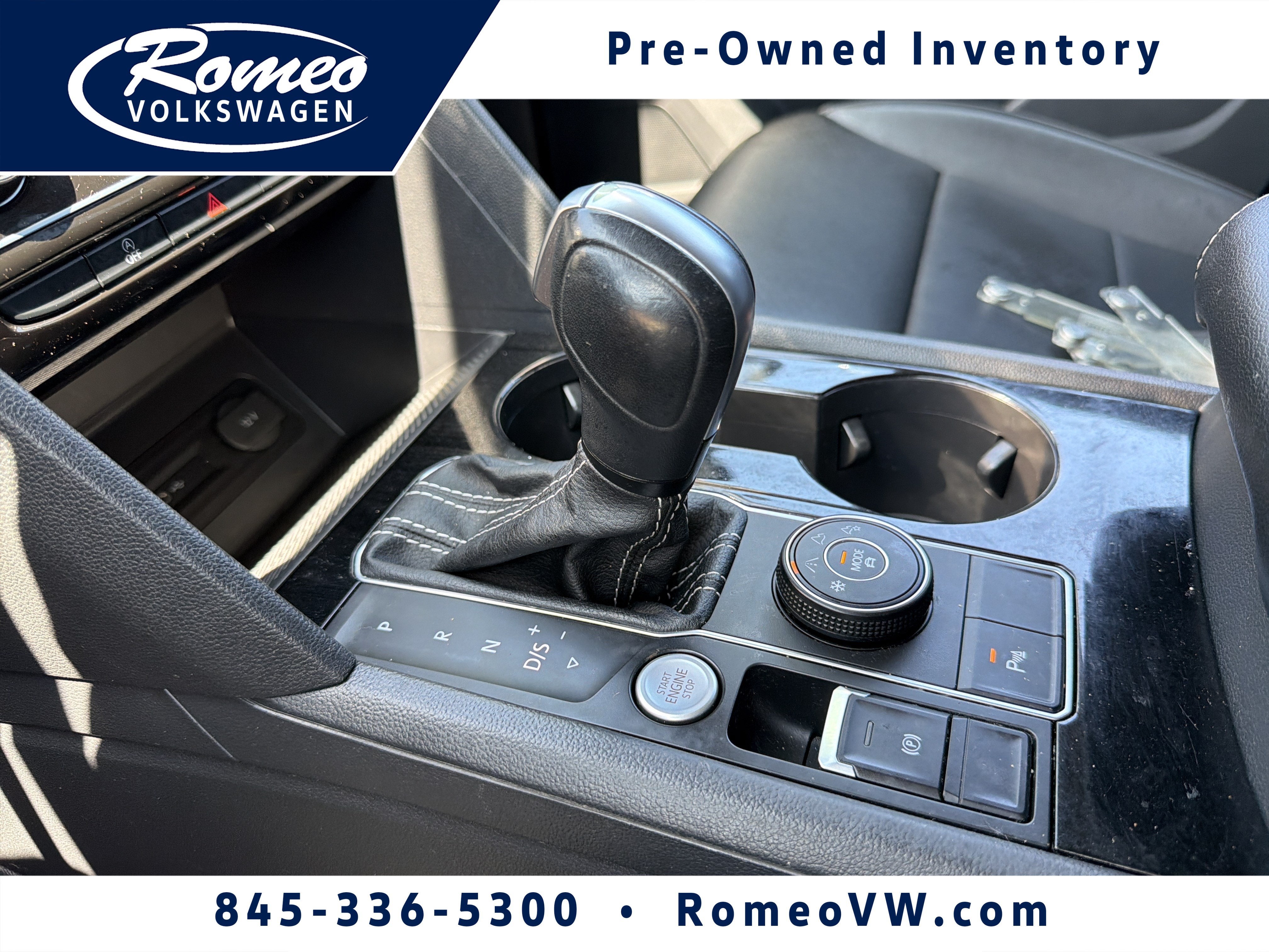 2022 Volkswagen Atlas 3.6L V6 SE w/Technology