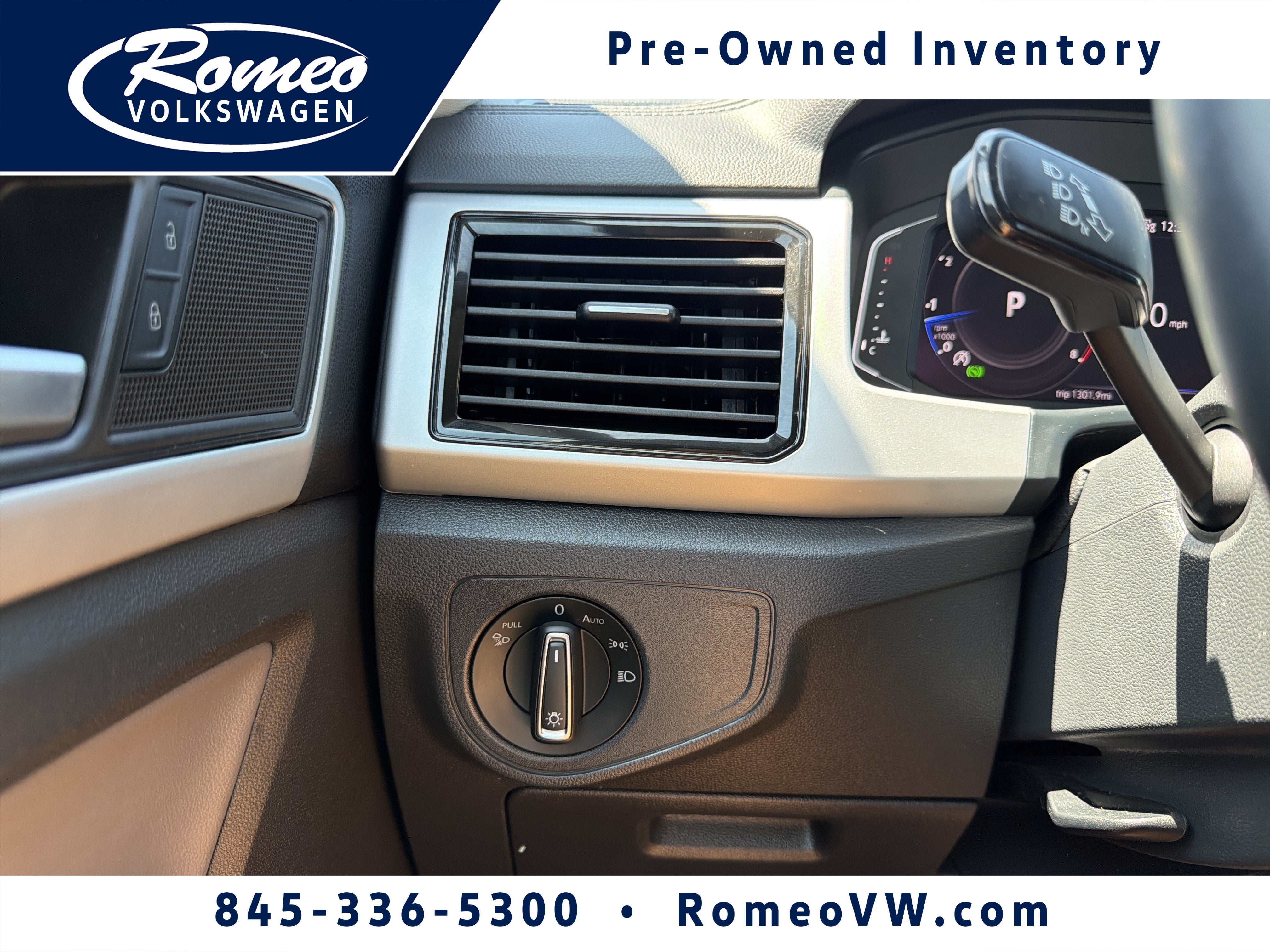 2022 Volkswagen Atlas 3.6L V6 SE w/Technology