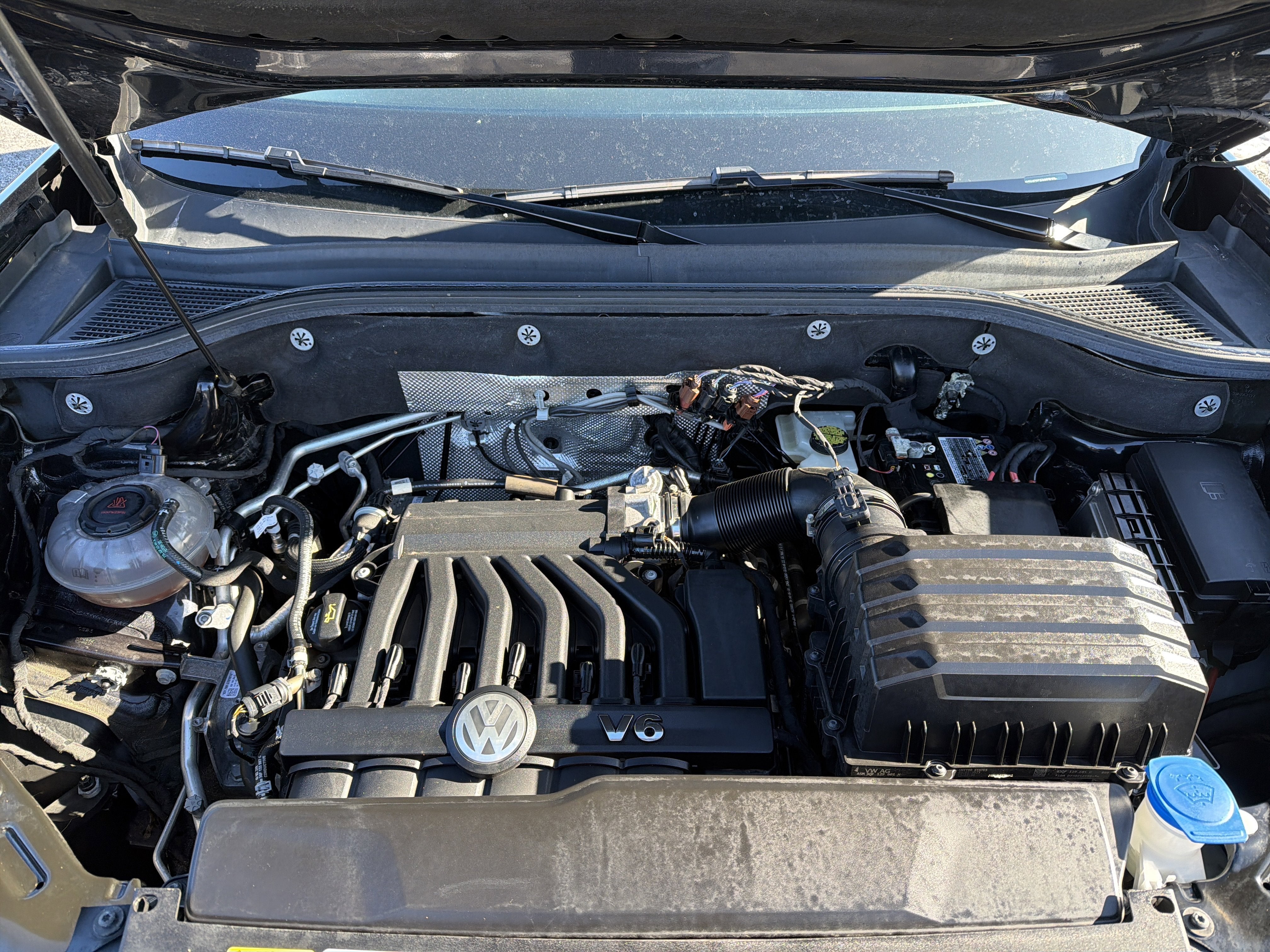 2023 Volkswagen Atlas 3.6L V6 SE w/Technology