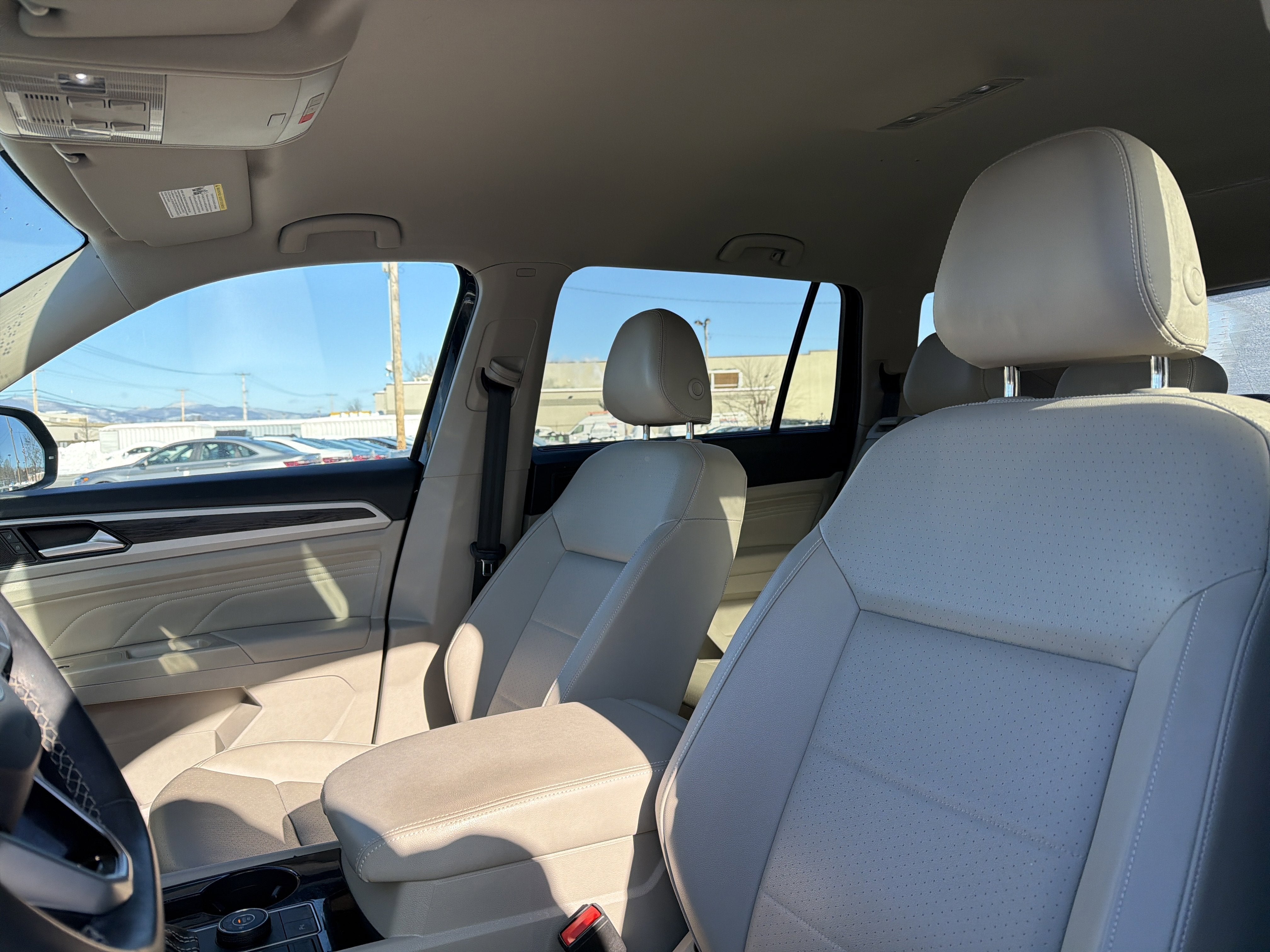 2023 Volkswagen Atlas 3.6L V6 SE w/Technology