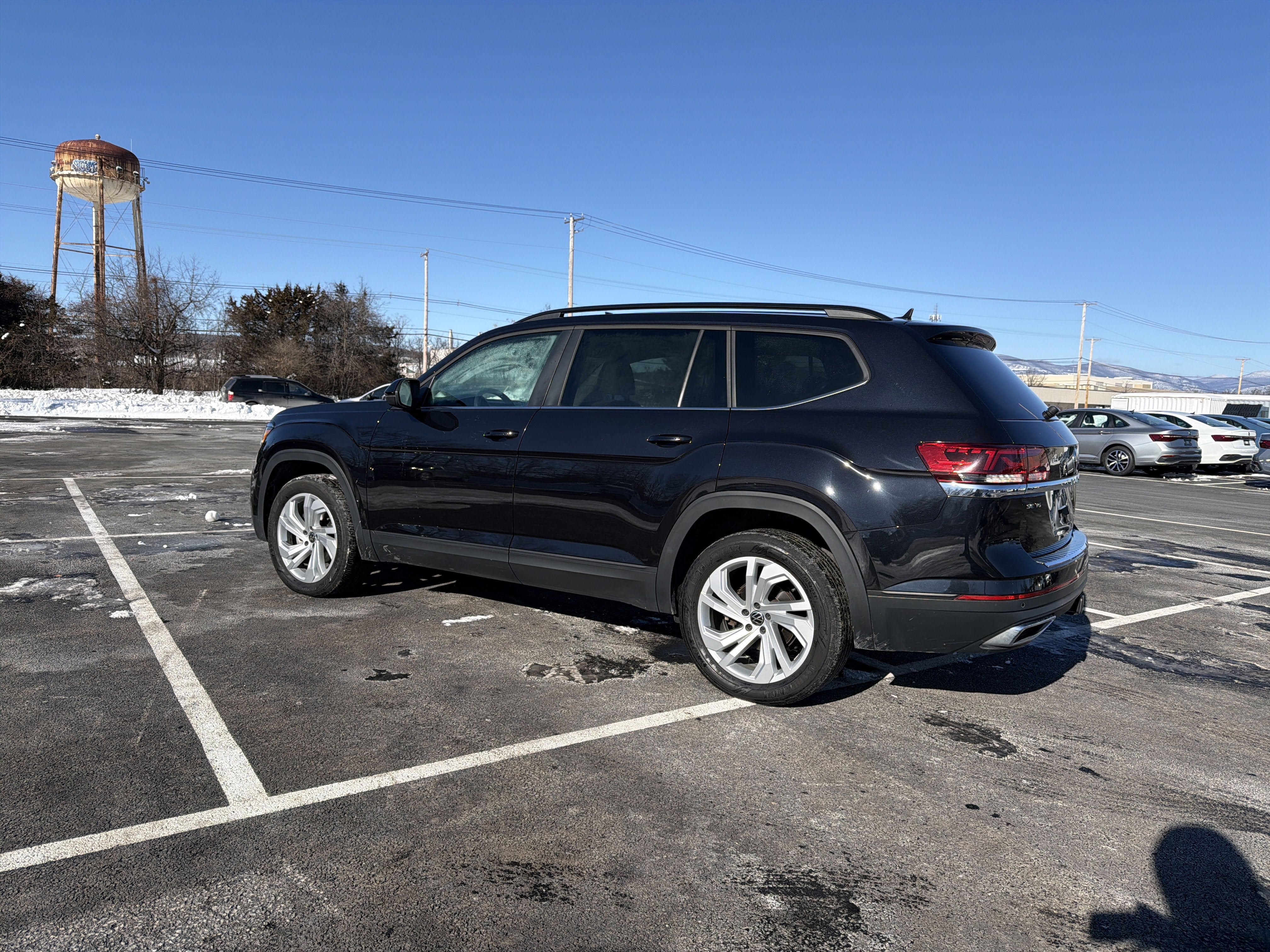 2023 Volkswagen Atlas 3.6L V6 SE w/Technology