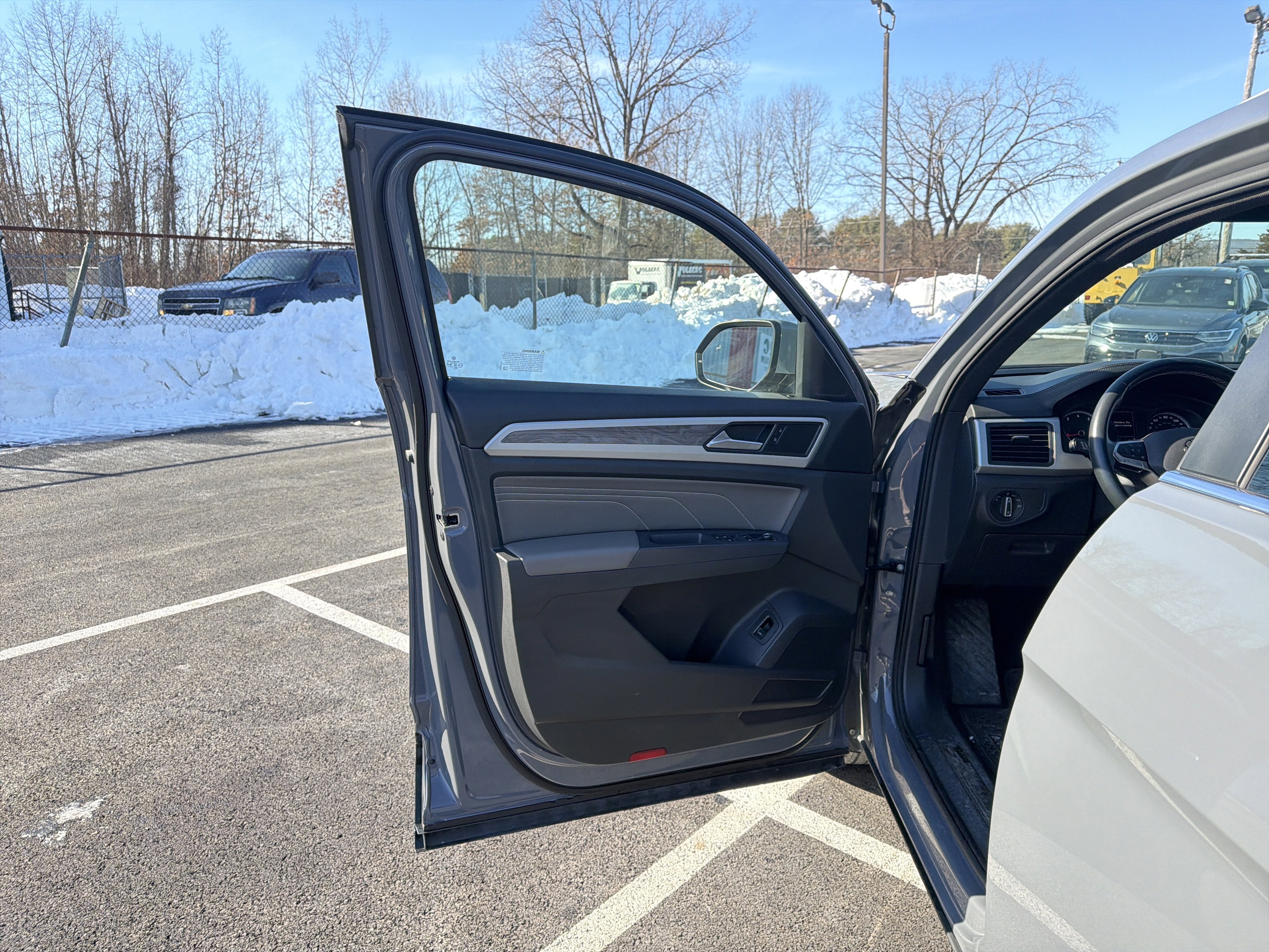 2021 Volkswagen Atlas Cross Sport 2.0T SE w/Technology