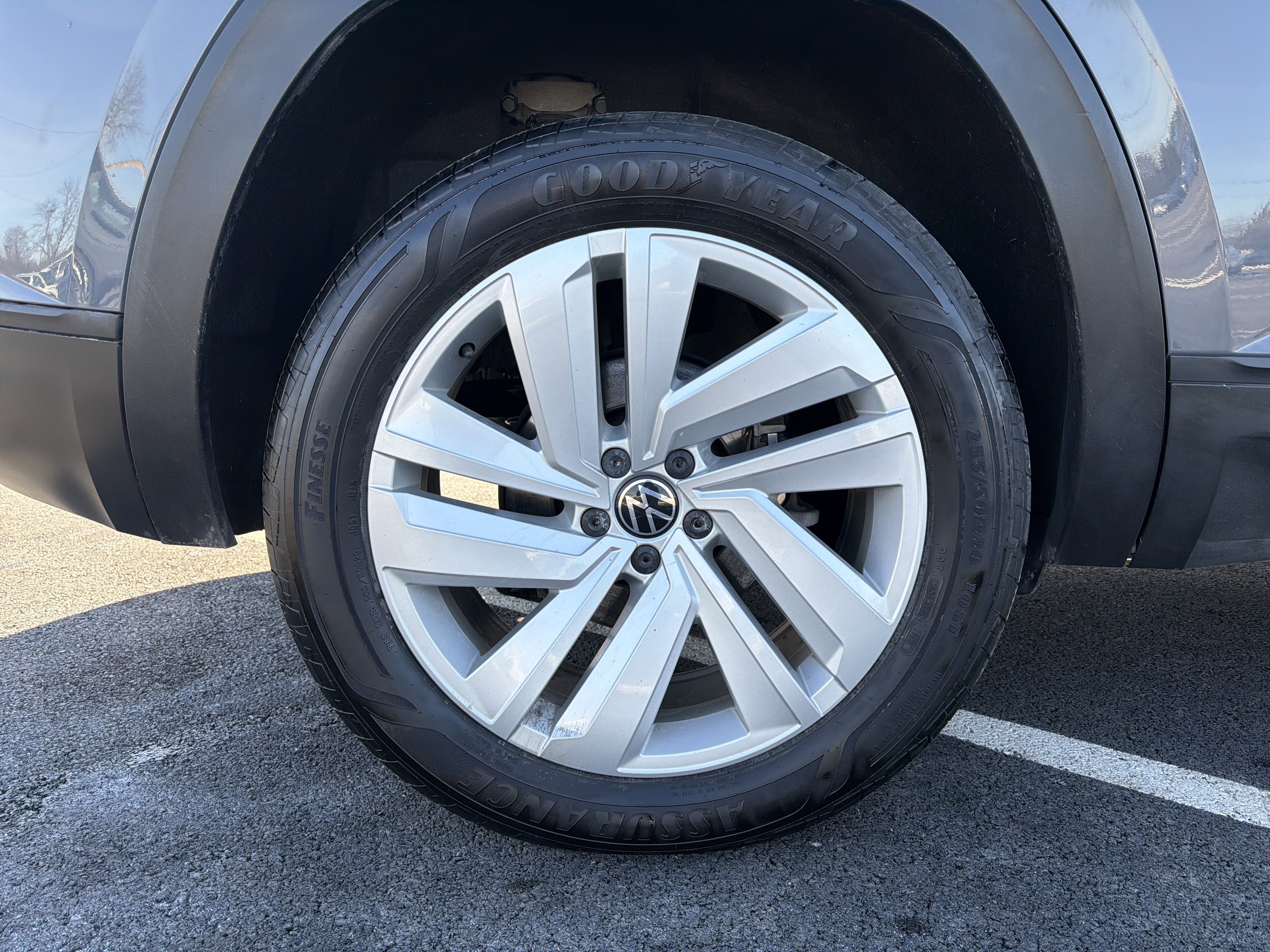 2021 Volkswagen Atlas Cross Sport 2.0T SE w/Technology