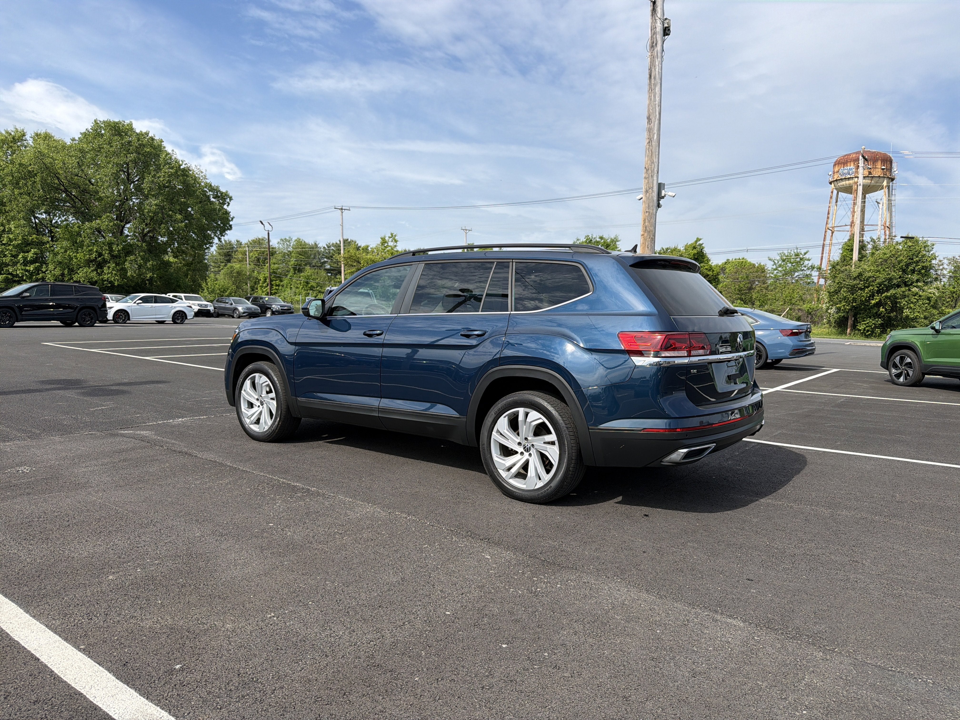 2022 Volkswagen Atlas 2.0T SE w/Technology