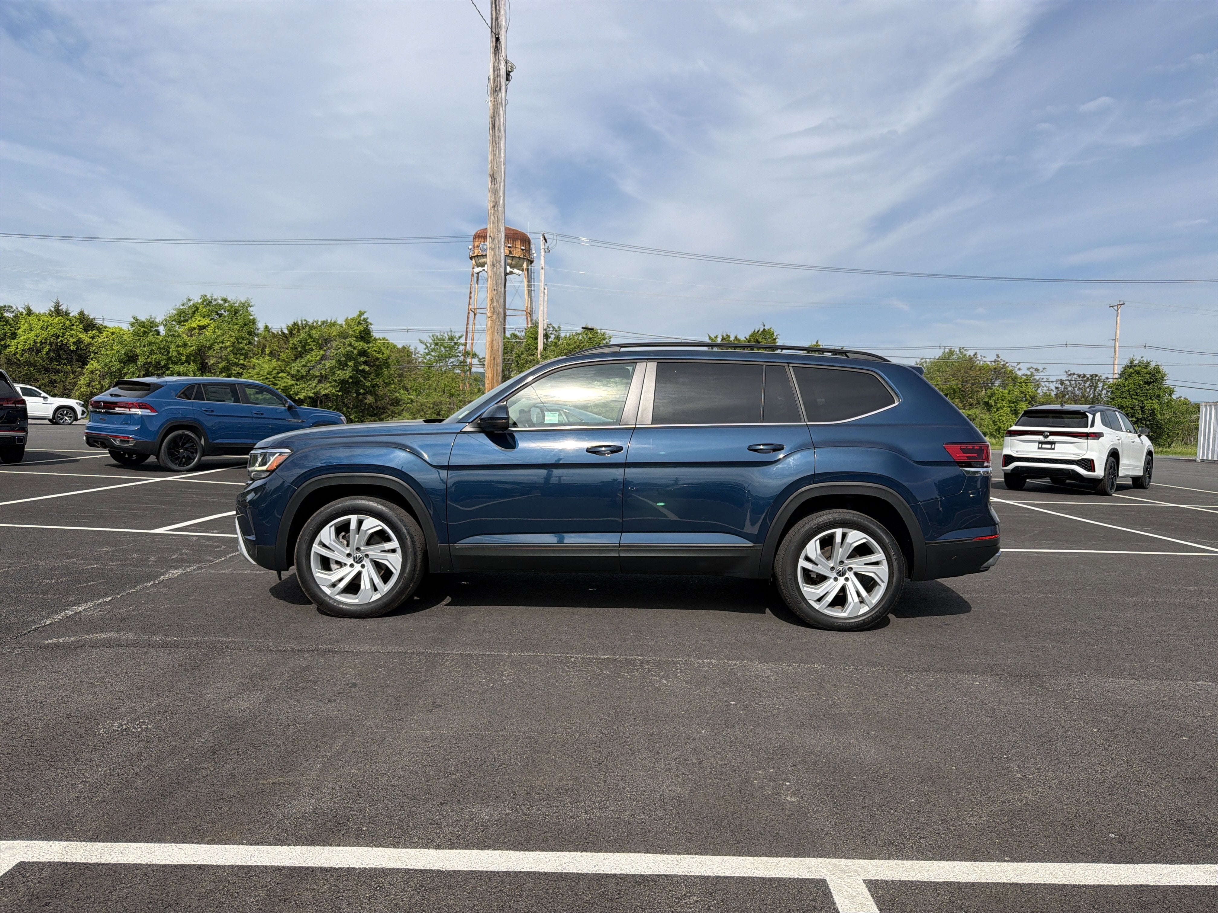 2022 Volkswagen Atlas 2.0T SE w/Technology