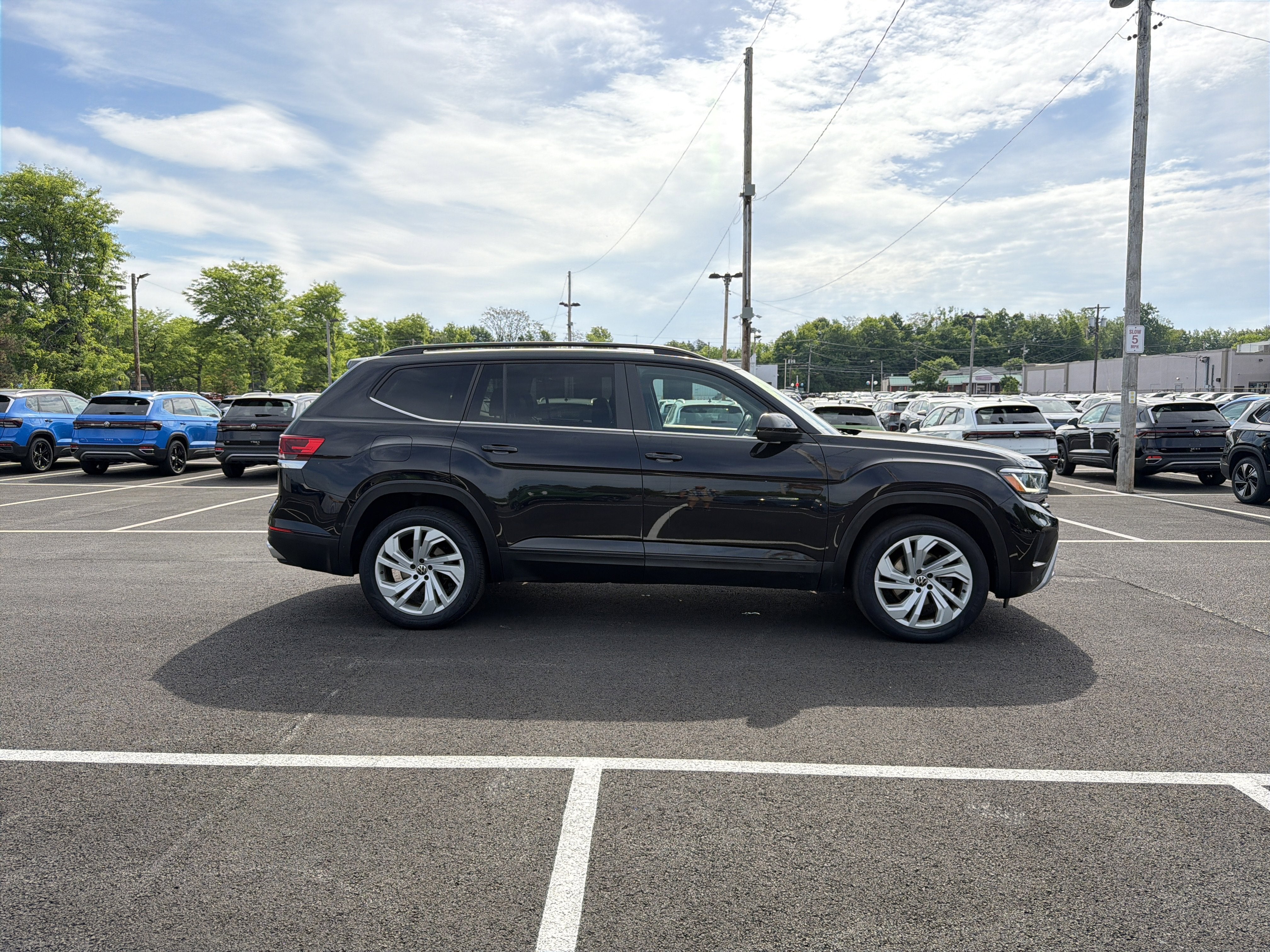 2021 Volkswagen Atlas 2.0T SE w/Technology