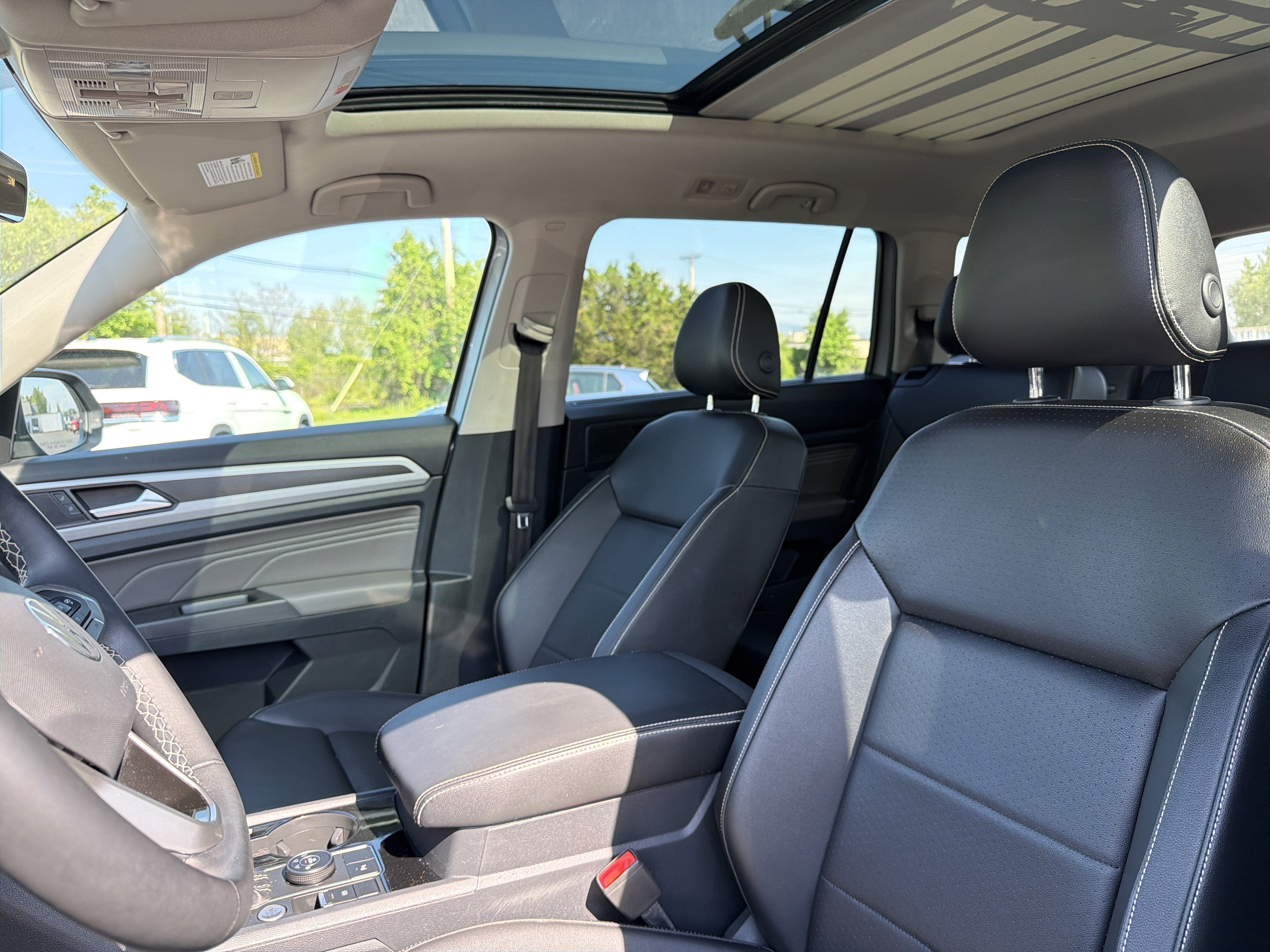 2022 Volkswagen Atlas 3.6L V6 SE w/Technology
