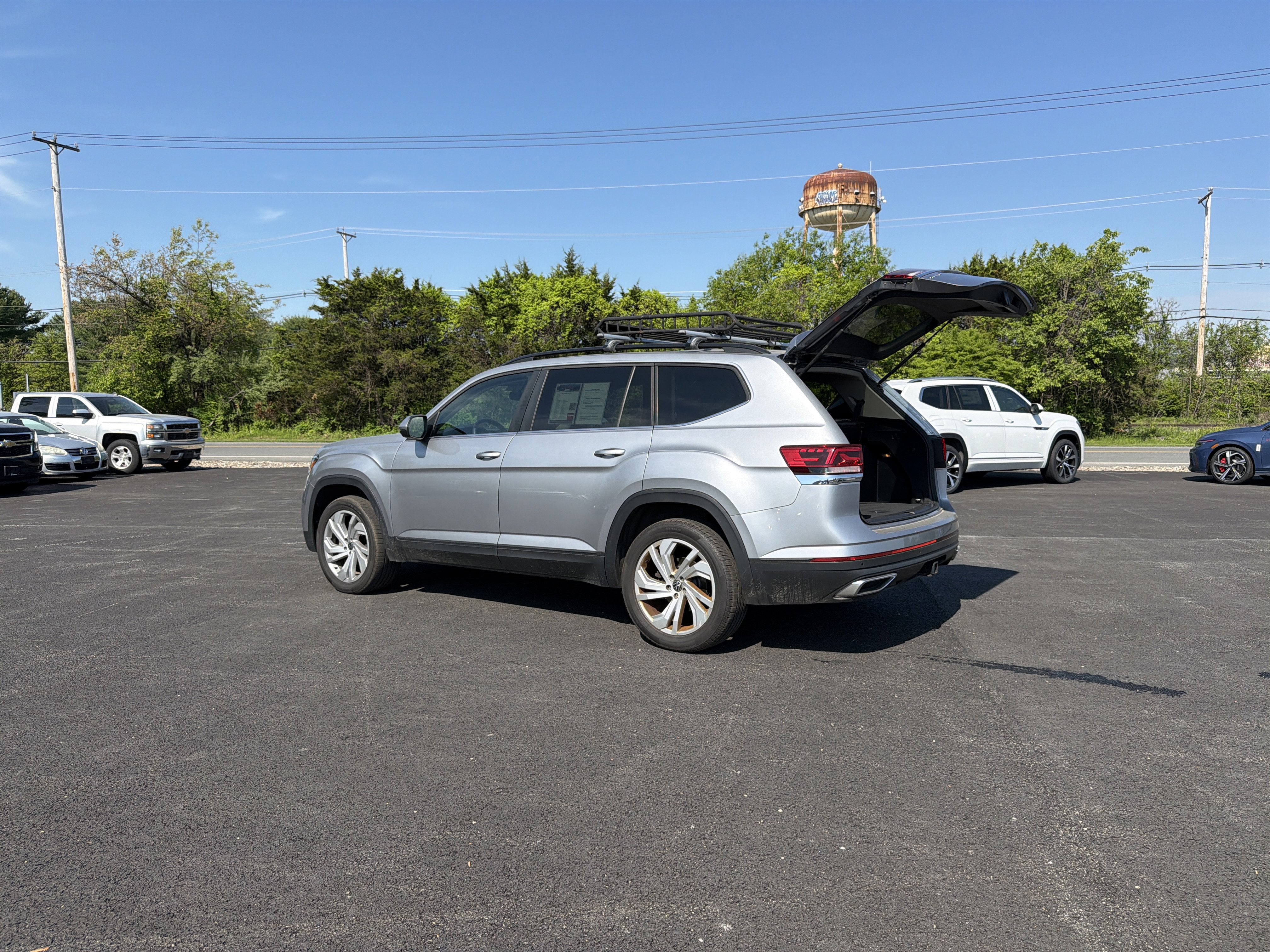 2022 Volkswagen Atlas 3.6L V6 SE w/Technology
