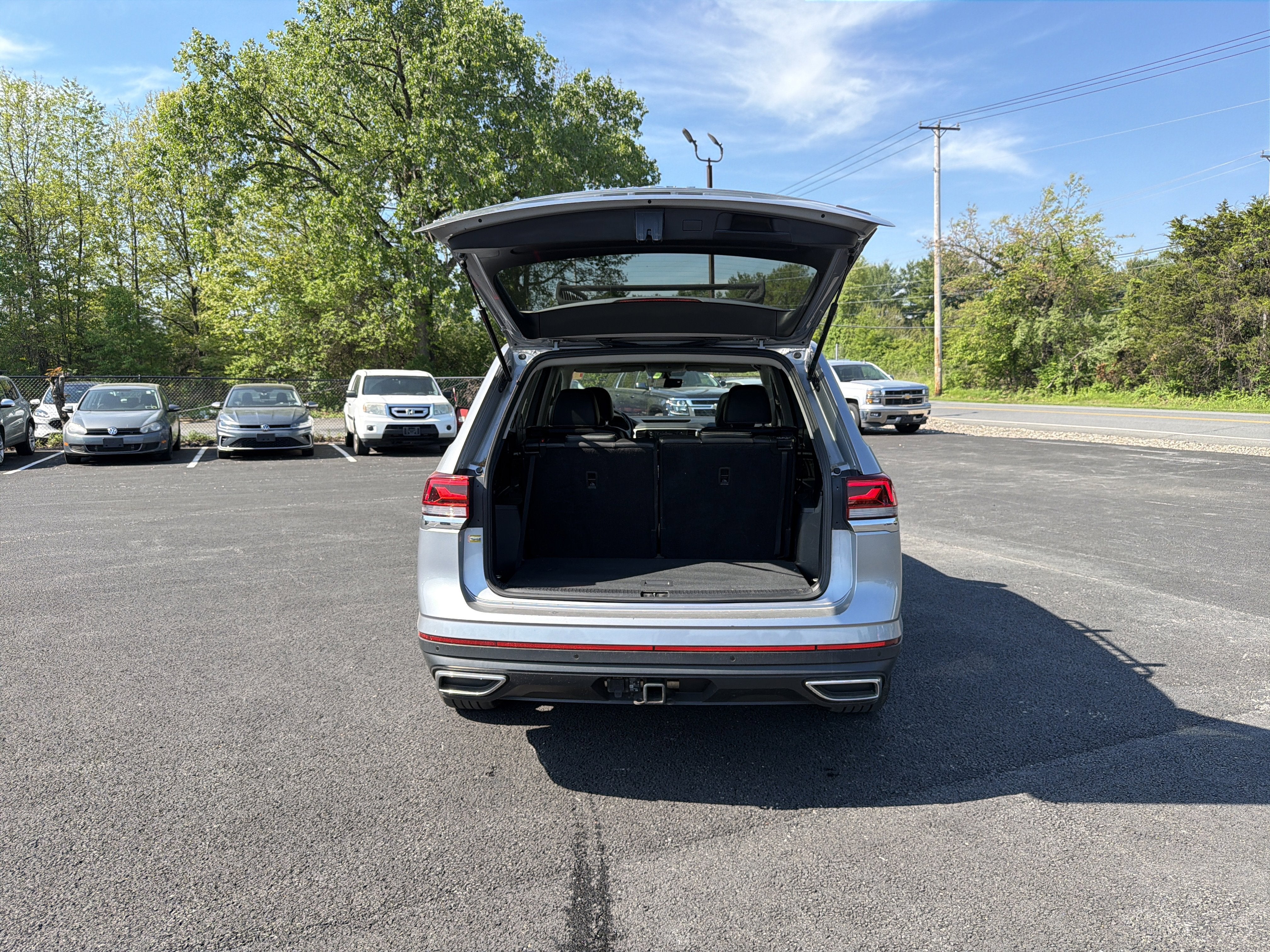 2022 Volkswagen Atlas 3.6L V6 SE w/Technology