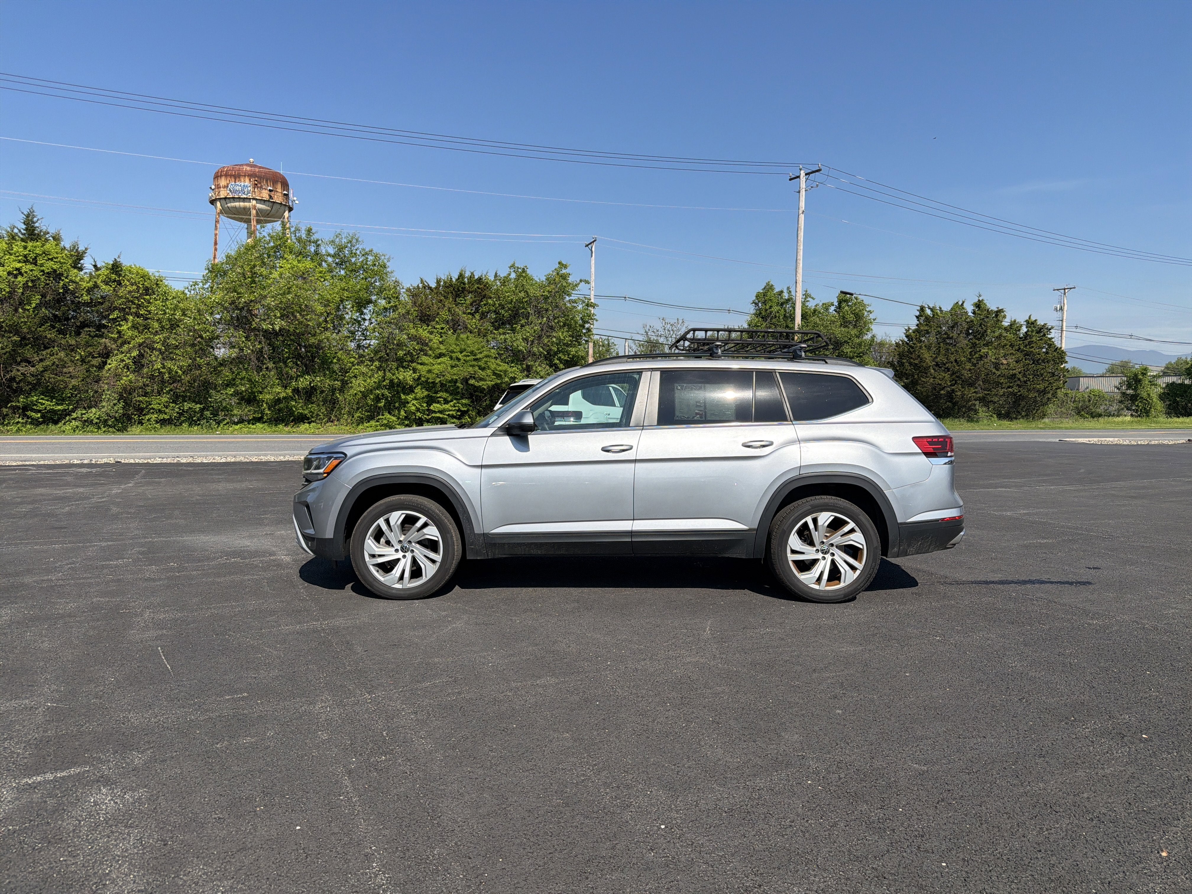 2022 Volkswagen Atlas 3.6L V6 SE w/Technology