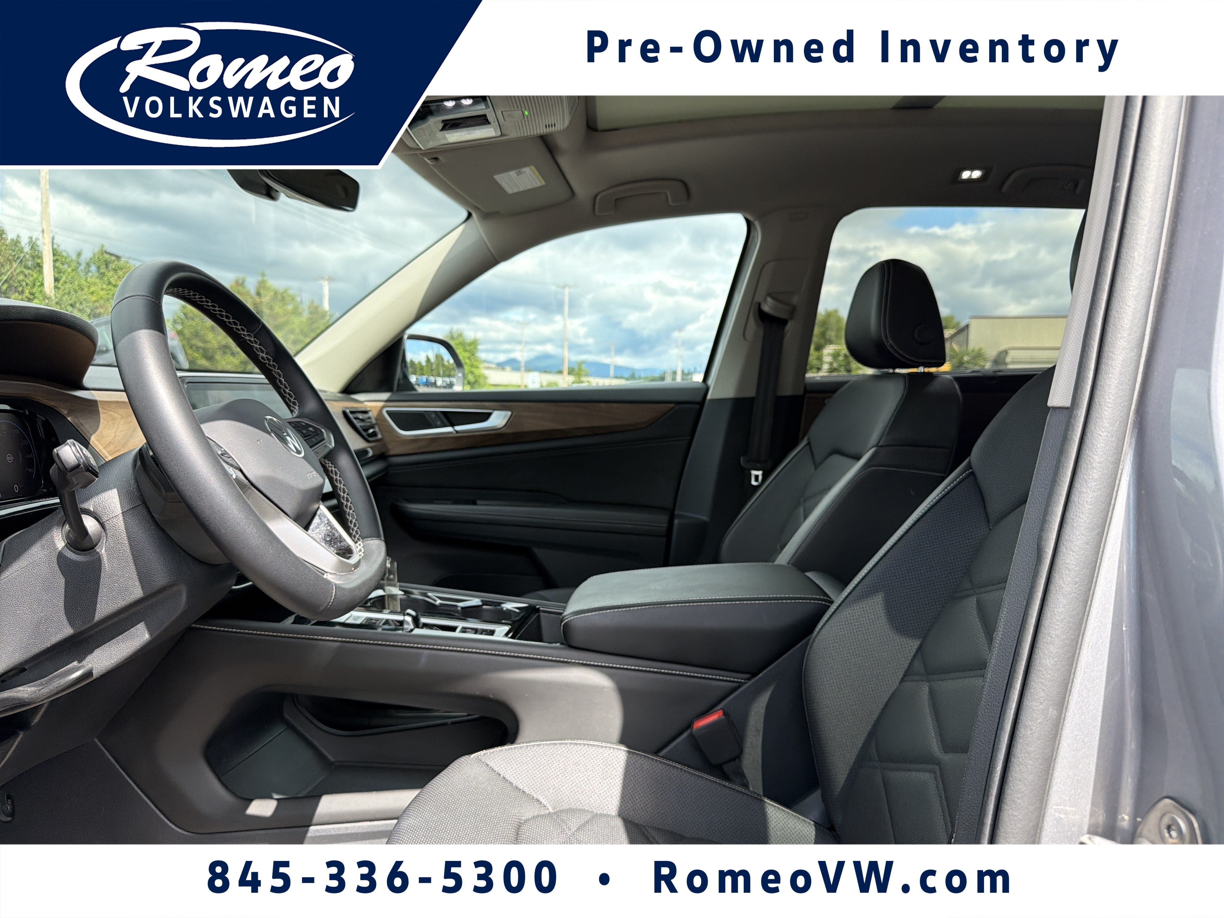 2024 Volkswagen Atlas 2.0T SE w/Technology