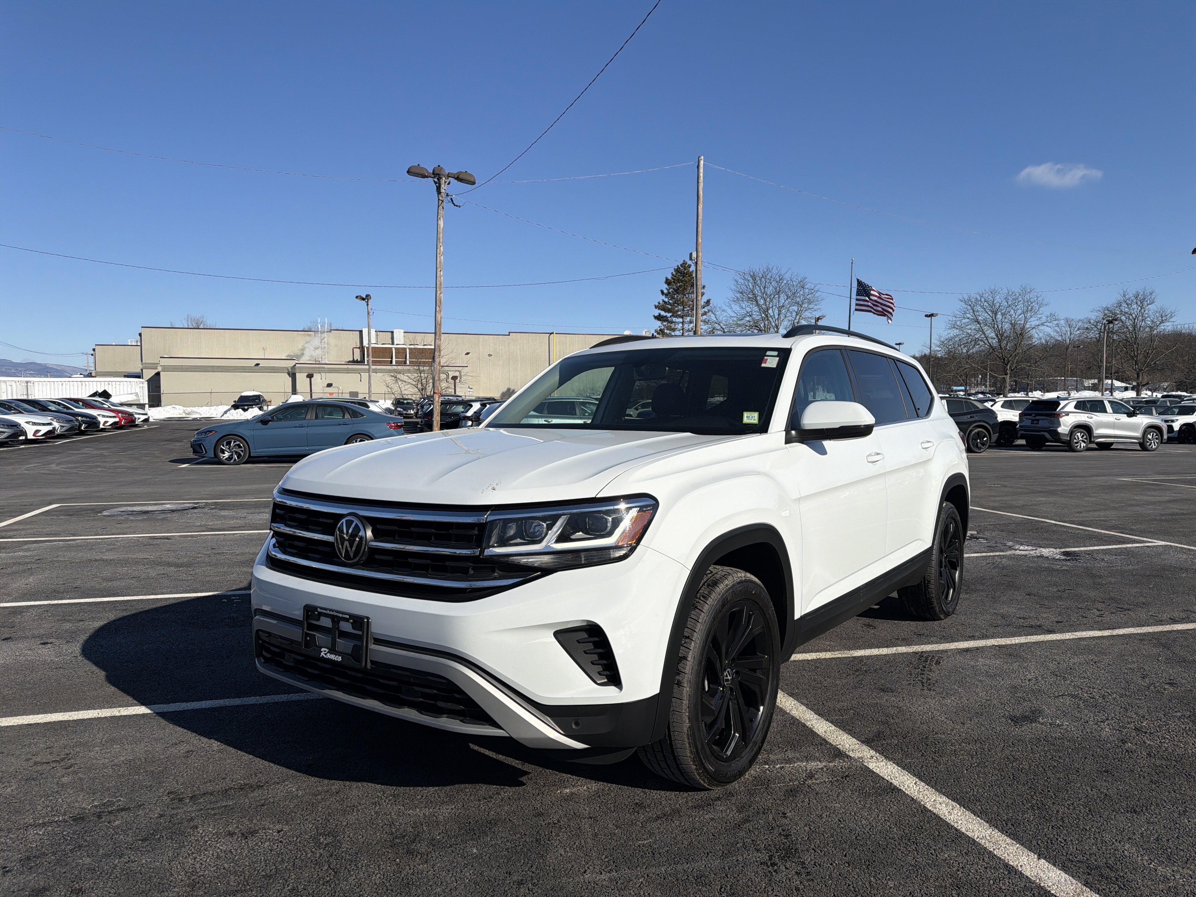 2023 Volkswagen Atlas 3.6L V6 SE w/Technology