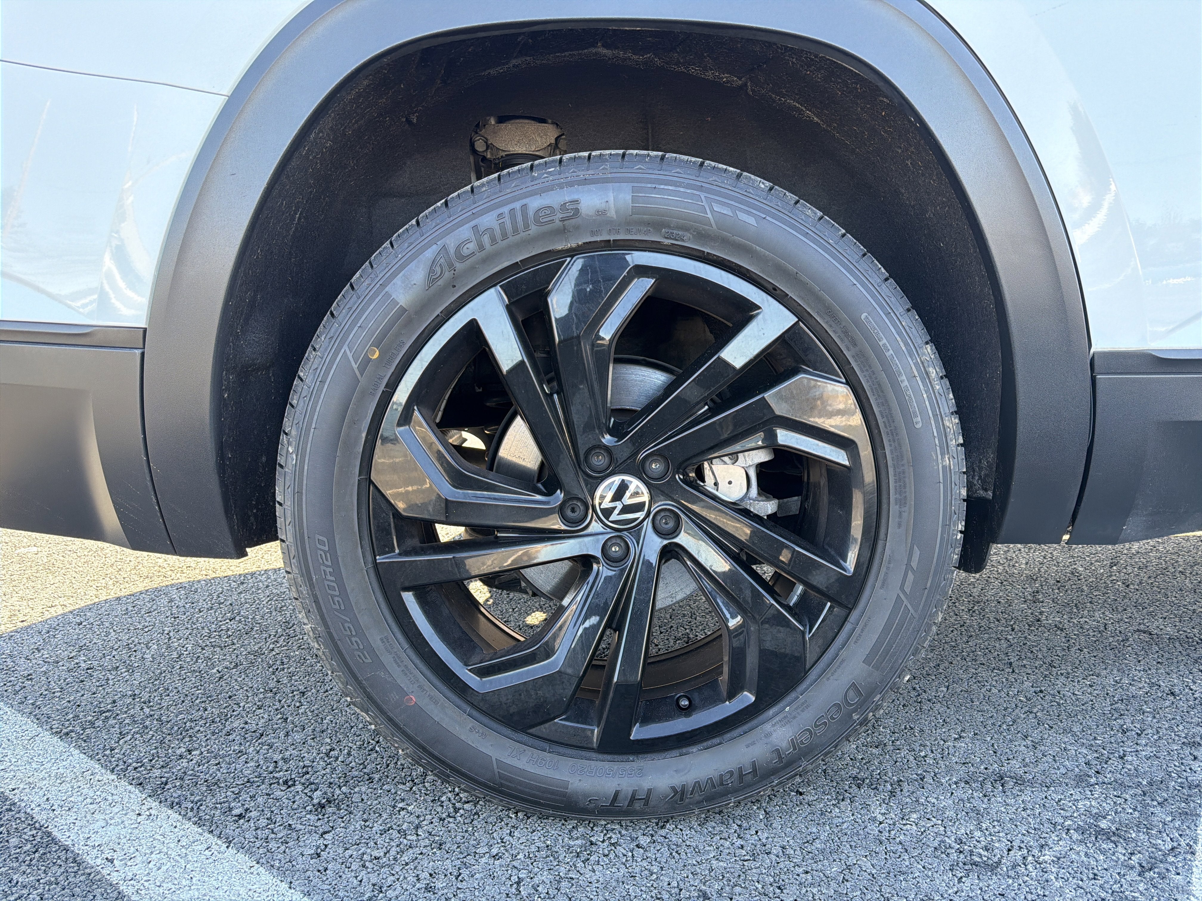 2023 Volkswagen Atlas 3.6L V6 SE w/Technology