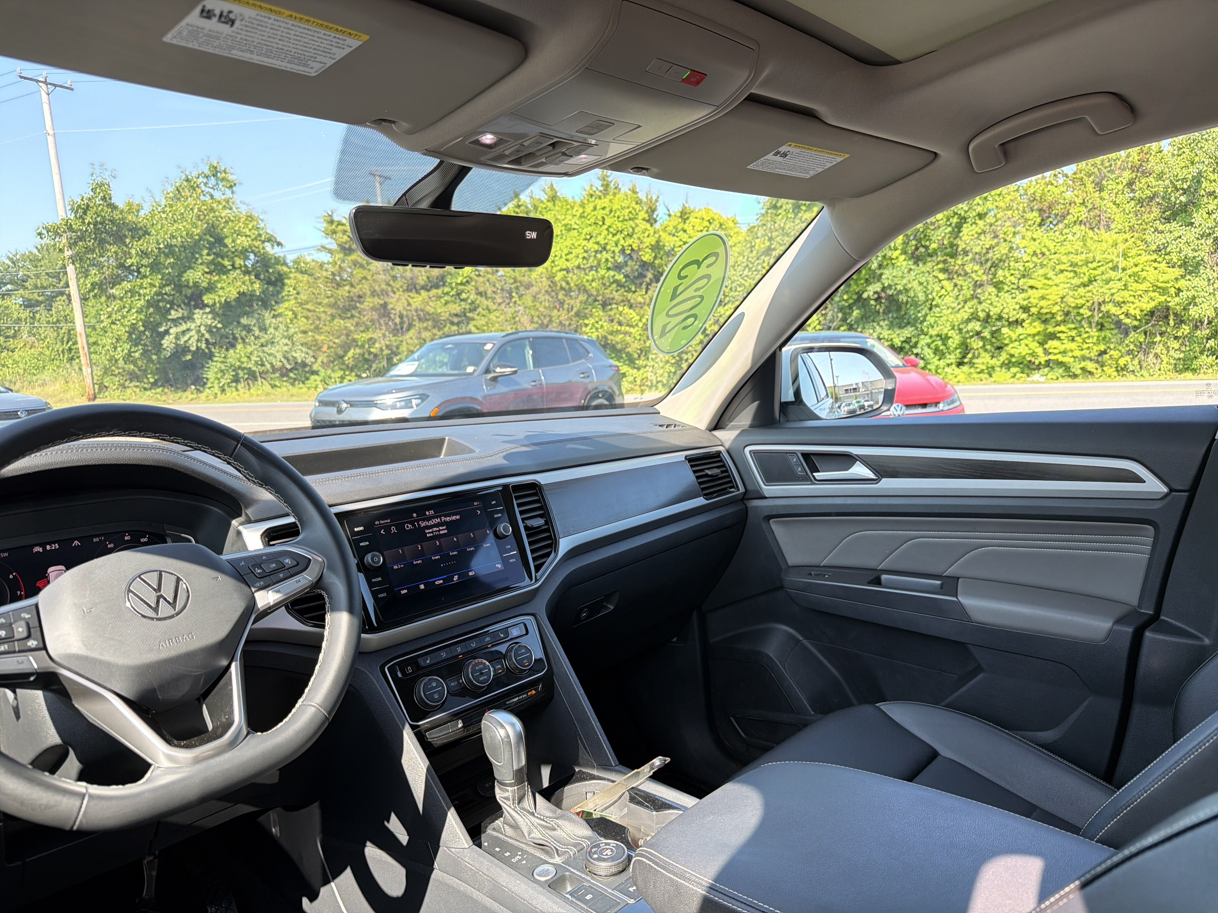 2023 Volkswagen Atlas 3.6L V6 SE w/Technology